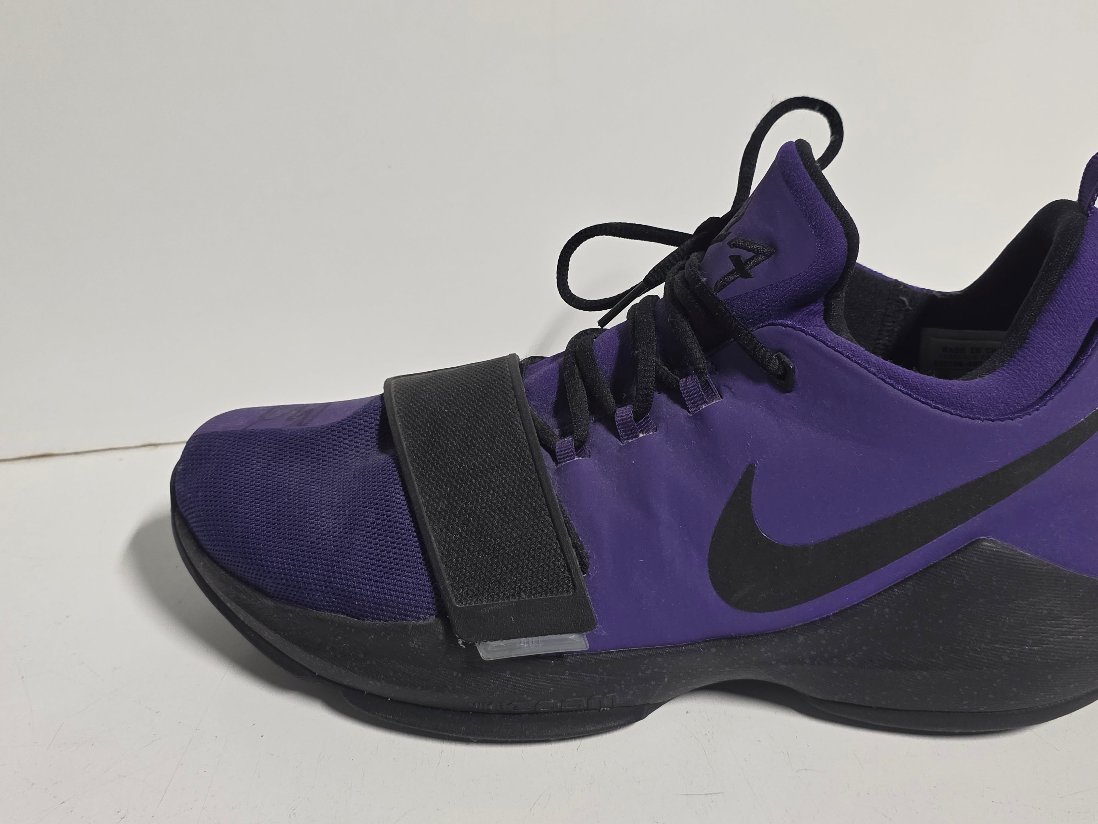 Nike Ben McLemore Signed Autograph Purple Basketball Shoe Performance Sneaker