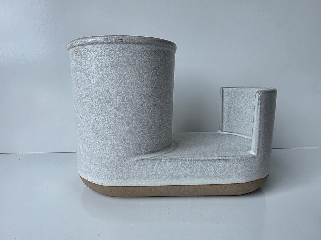 Modern Ceramic Planter with Built-In Tray – Matte Gray Stoneware Pot