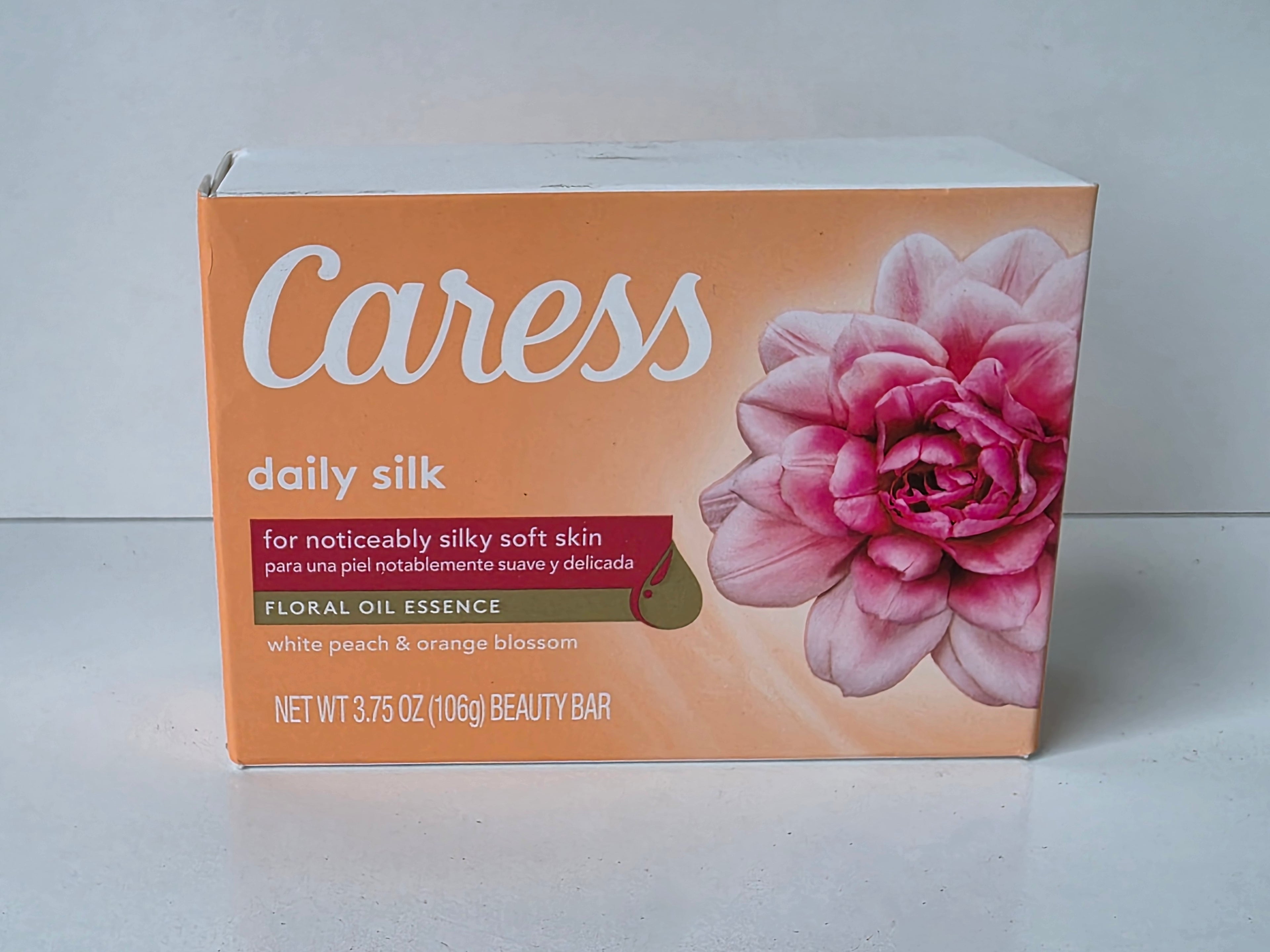 Caress Daily Silk White Peach Orange Blossom Floral Oil Essence Beauty Bar Soap