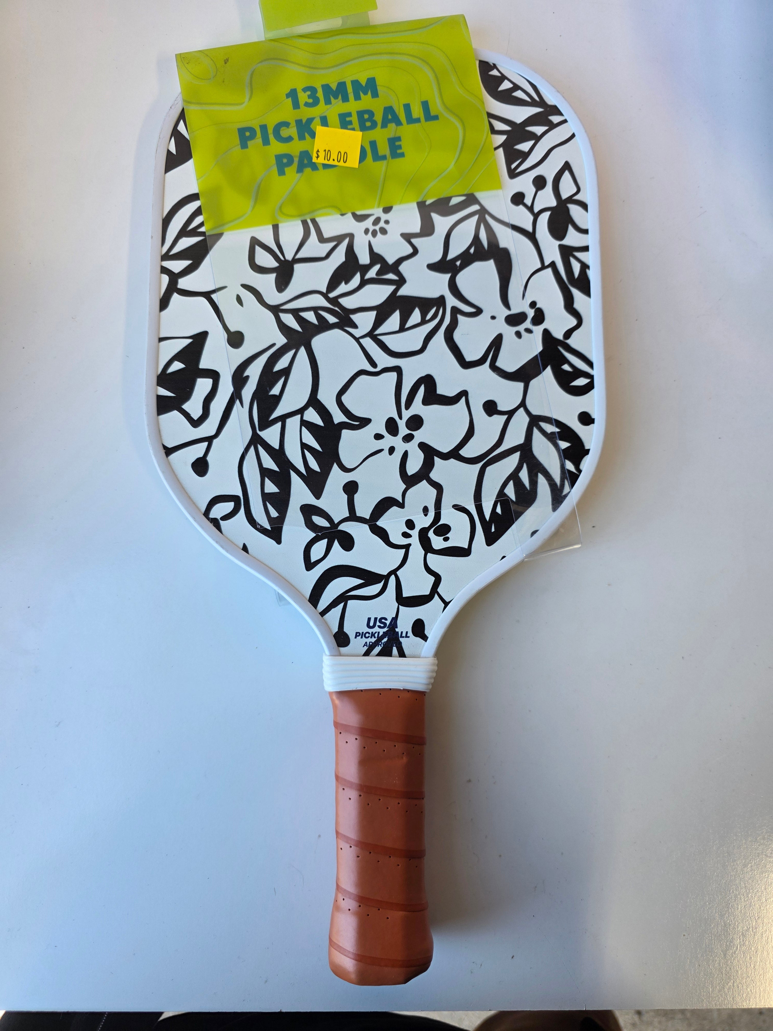 Black & White Floral 13mm Graphite Pickleball Paddle – USA Pickleball Approved Recreational Series