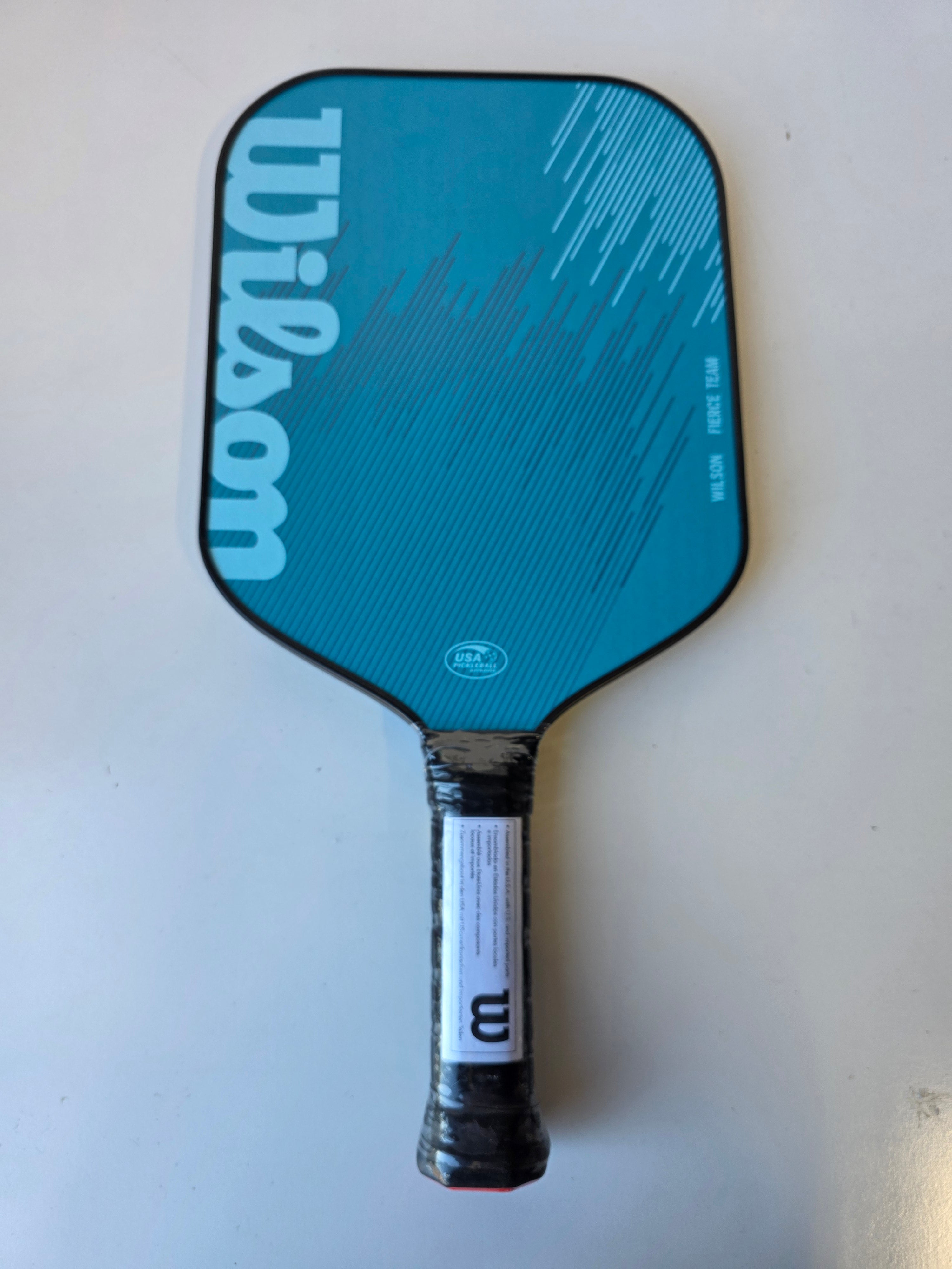 Wilson Fierce Team Pickleball Paddle – USA Pickleball Approved, Lightweight Carbon Design