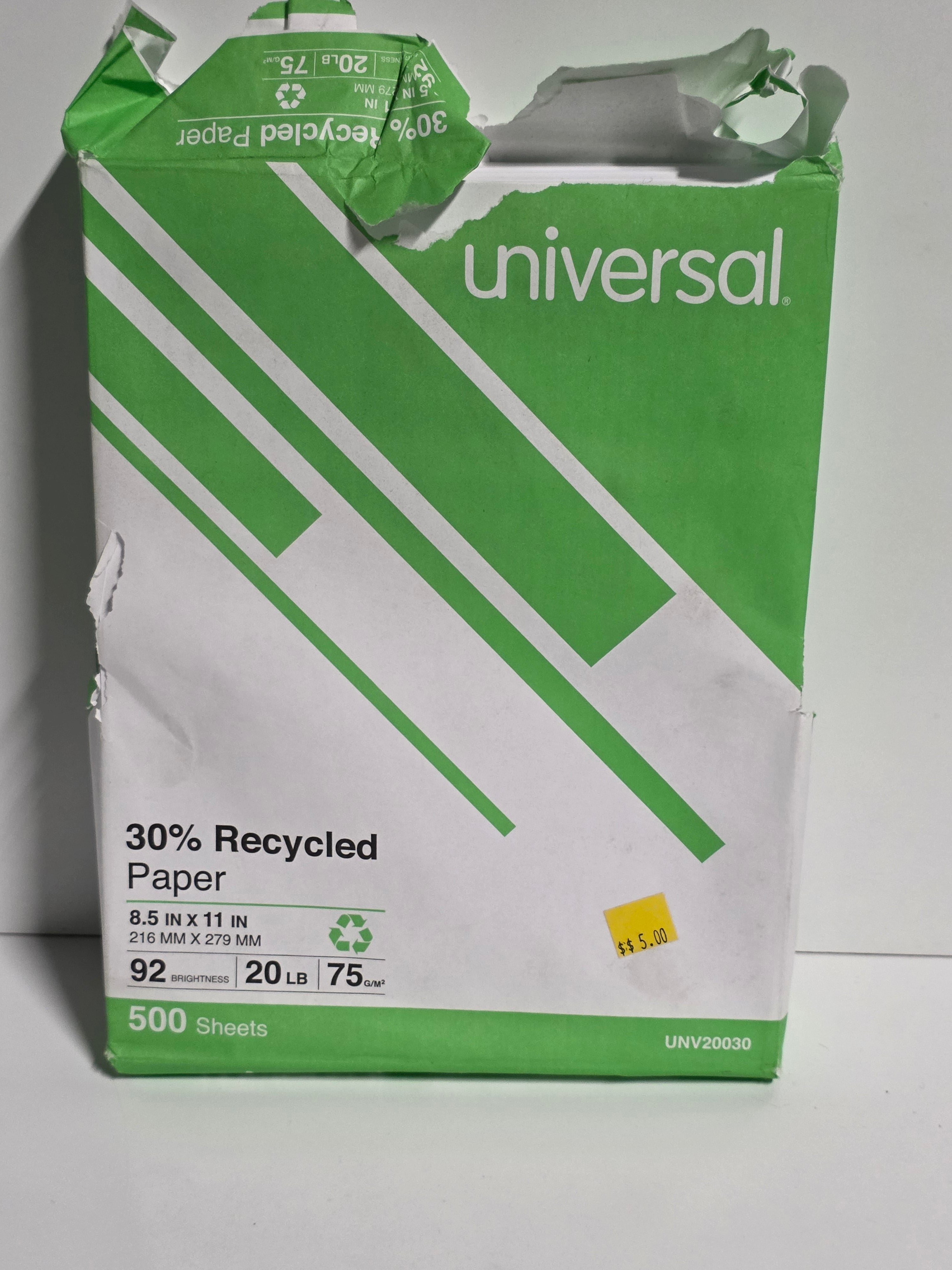Universal 30% Recycled Copy Paper 8.5x11 20 lb 92 Brightness 500 Sheets UNV20030