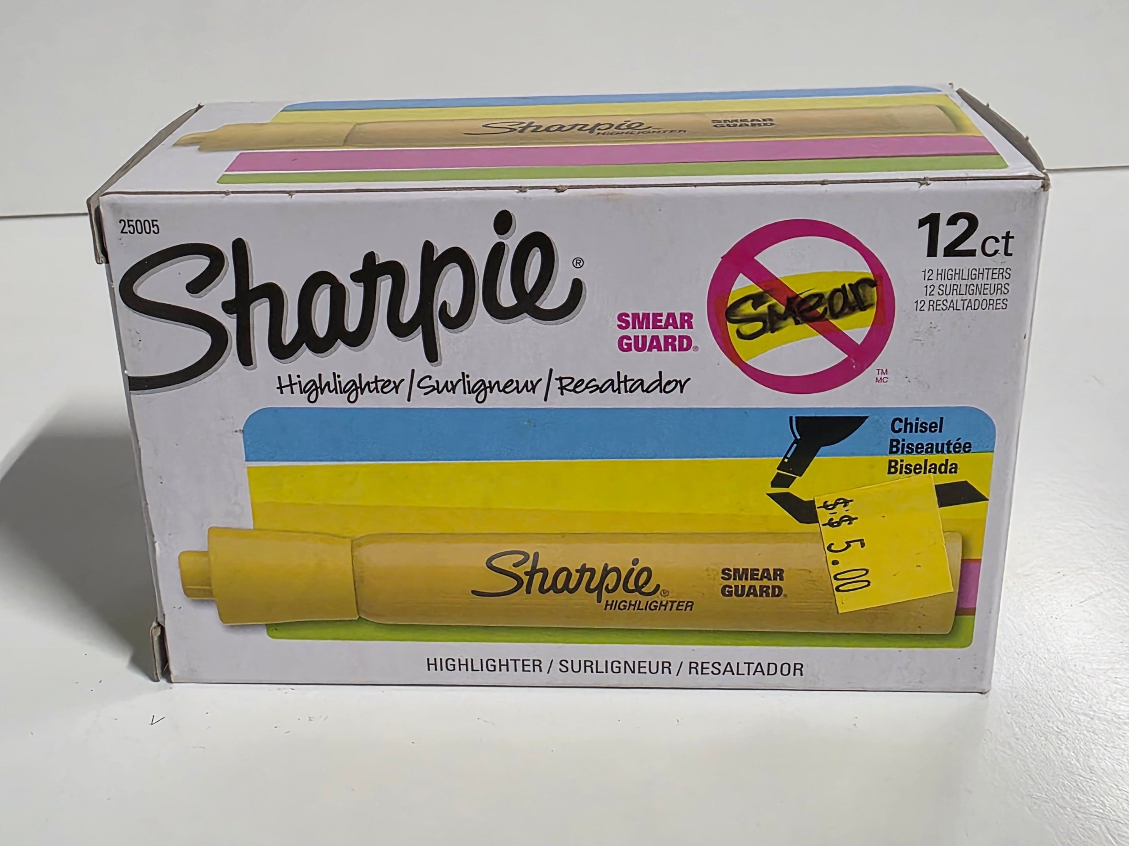 Sharpie Smear Guard Highlighters – Chisel Tip, Yellow, 12 Pack (25005)