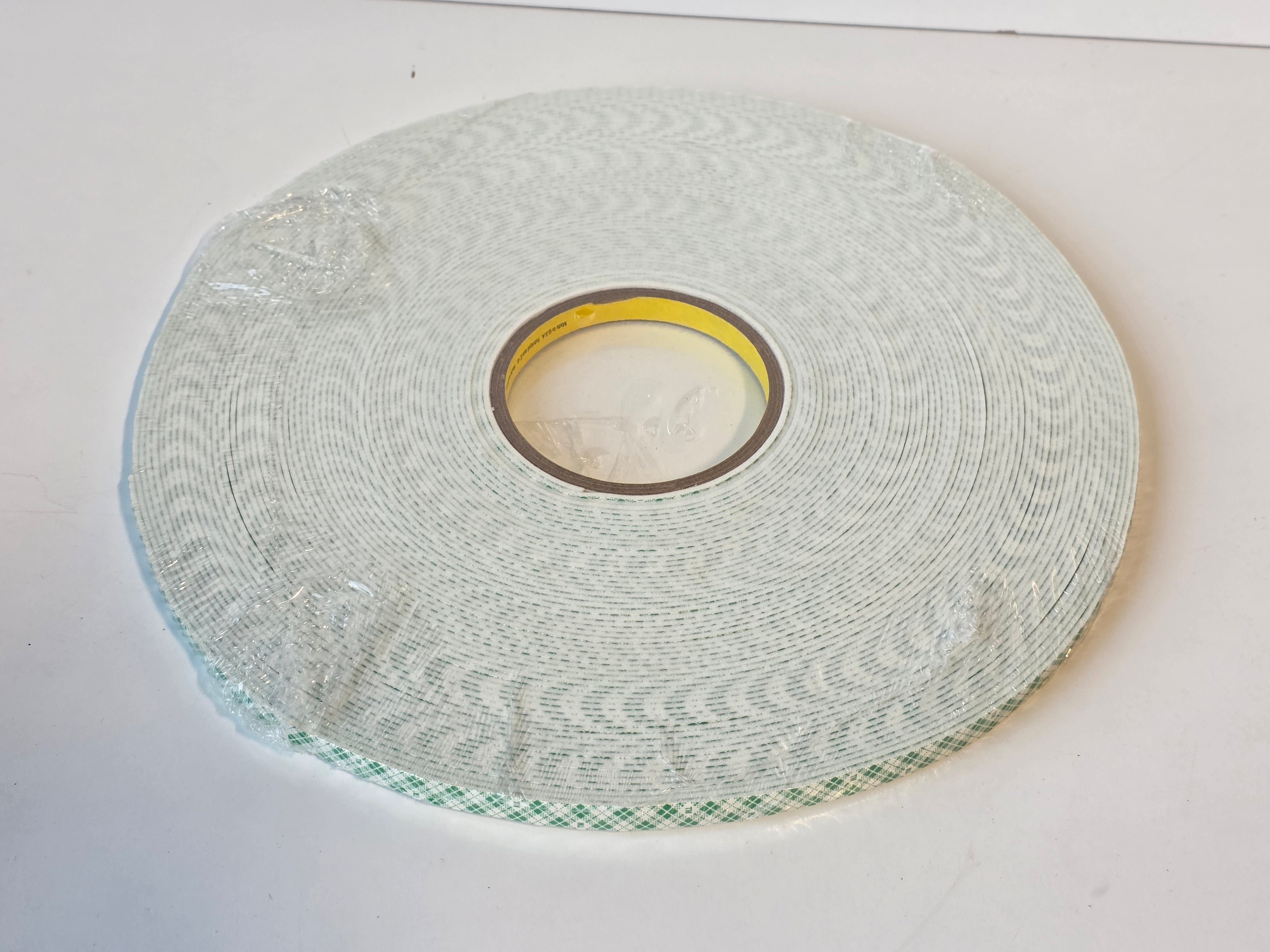 3M 4008 Heavy Duty Double-Sided Foam Tape - 1⁄2" x 36 yds