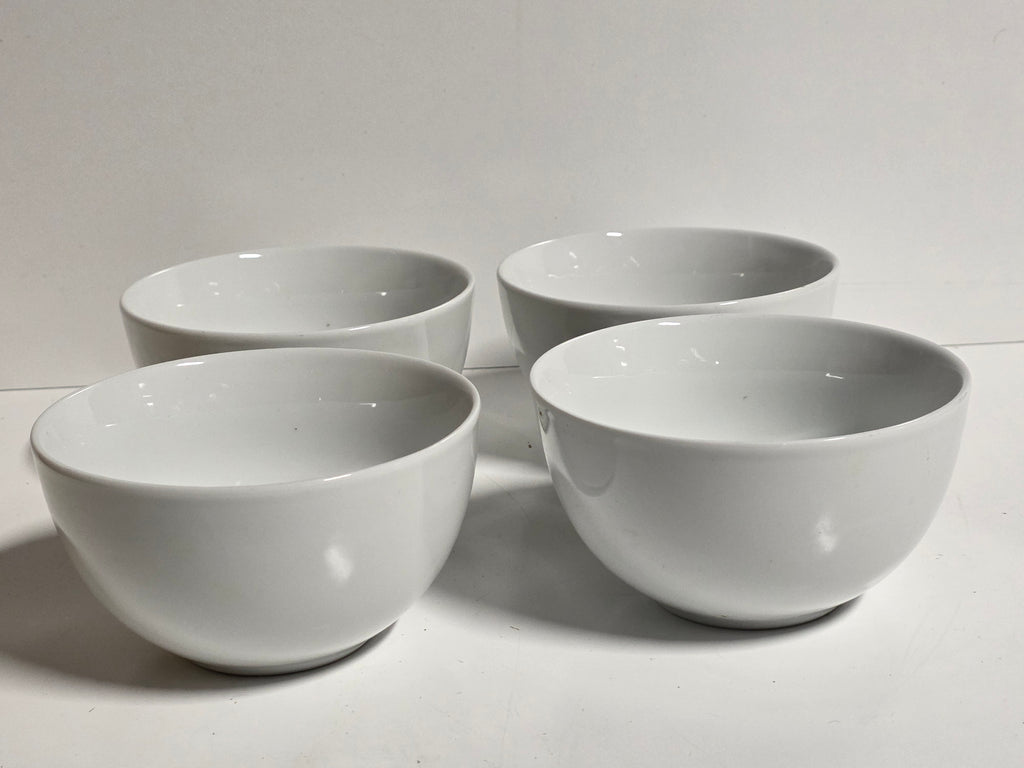 Set of 4 White Porcelain Round Bowls Classic Minimalist Tableware Kitchen Dining Set