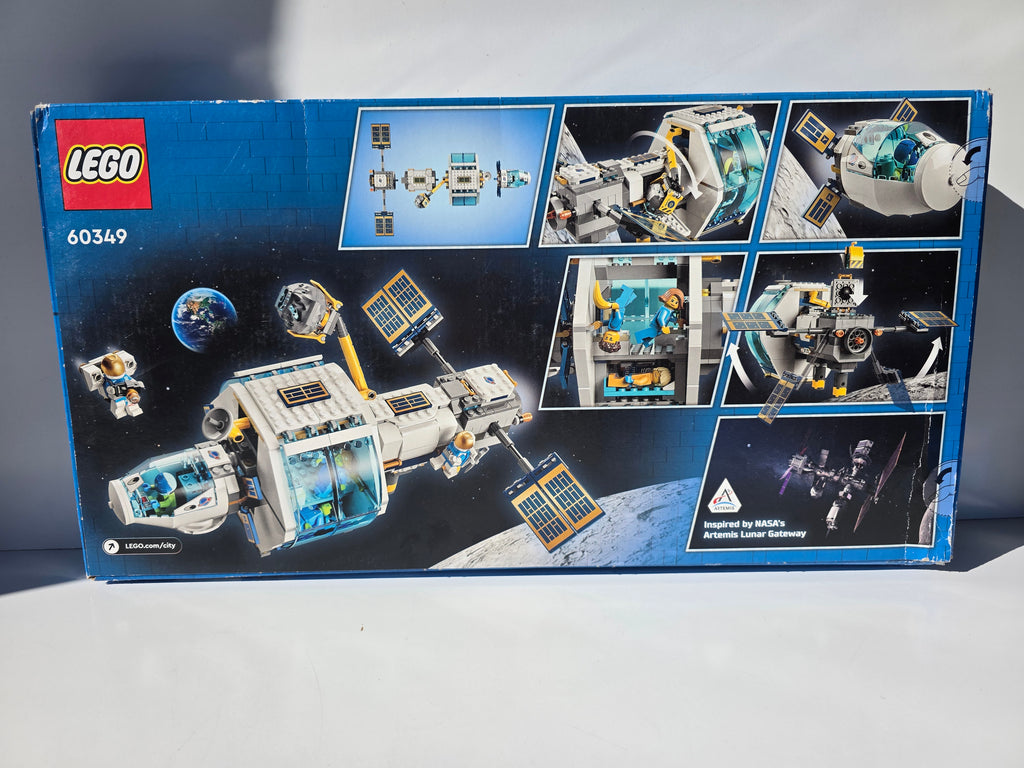 LEGO City: Lunar Space Station (Set 60349) – 500 Pieces – Inspired by NASA’s Artemis Lunar Gateway