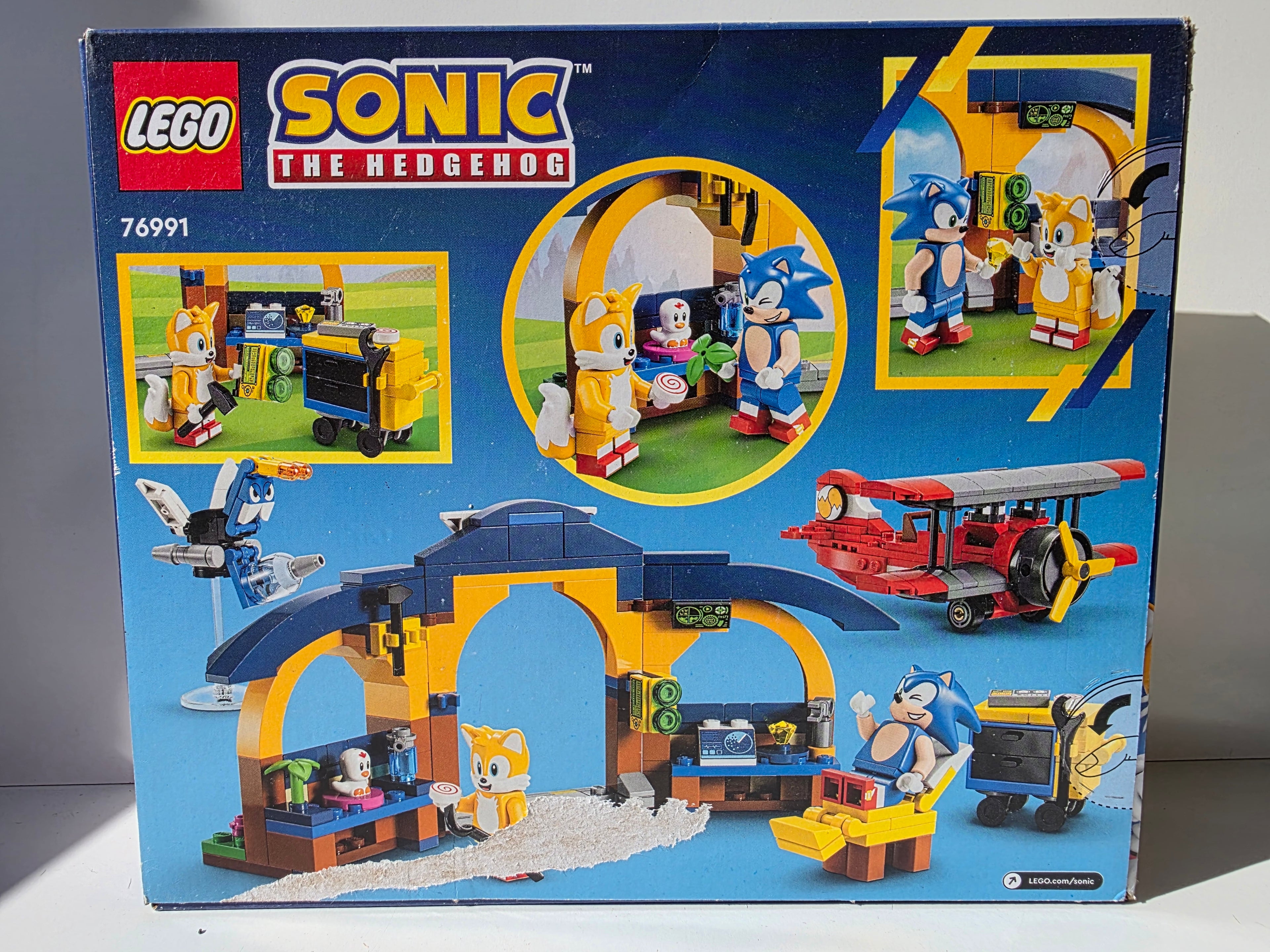LEGO Sonic the Hedgehog: Tails’ Workshop and Tornado Plane (Set 76991) – 376 Pieces – Includes Sonic, Tails, and Buzz Bomber Figures