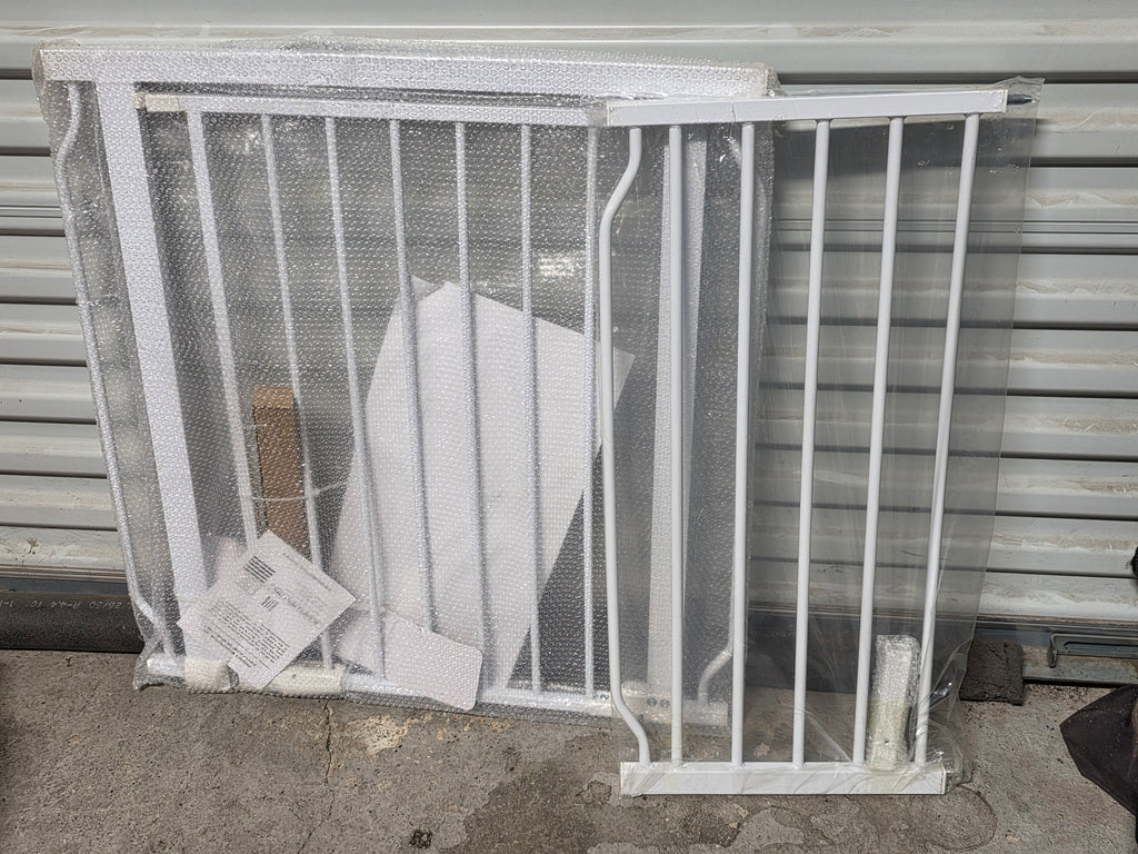 BalanceFrom Metal Safety Gate BFSG-43348 White Pressure Mount Indoor Barrier
