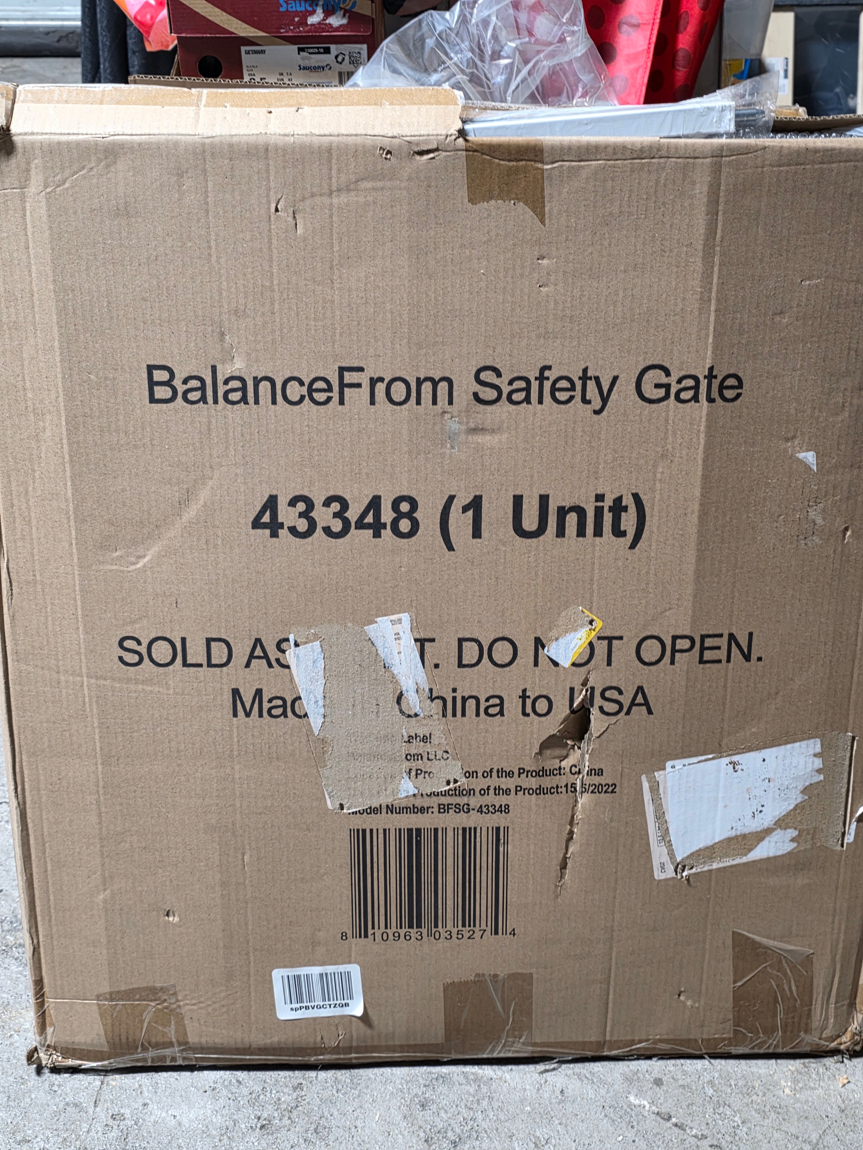 BalanceFrom Metal Safety Gate BFSG-43348 White Pressure Mount Indoor Barrier