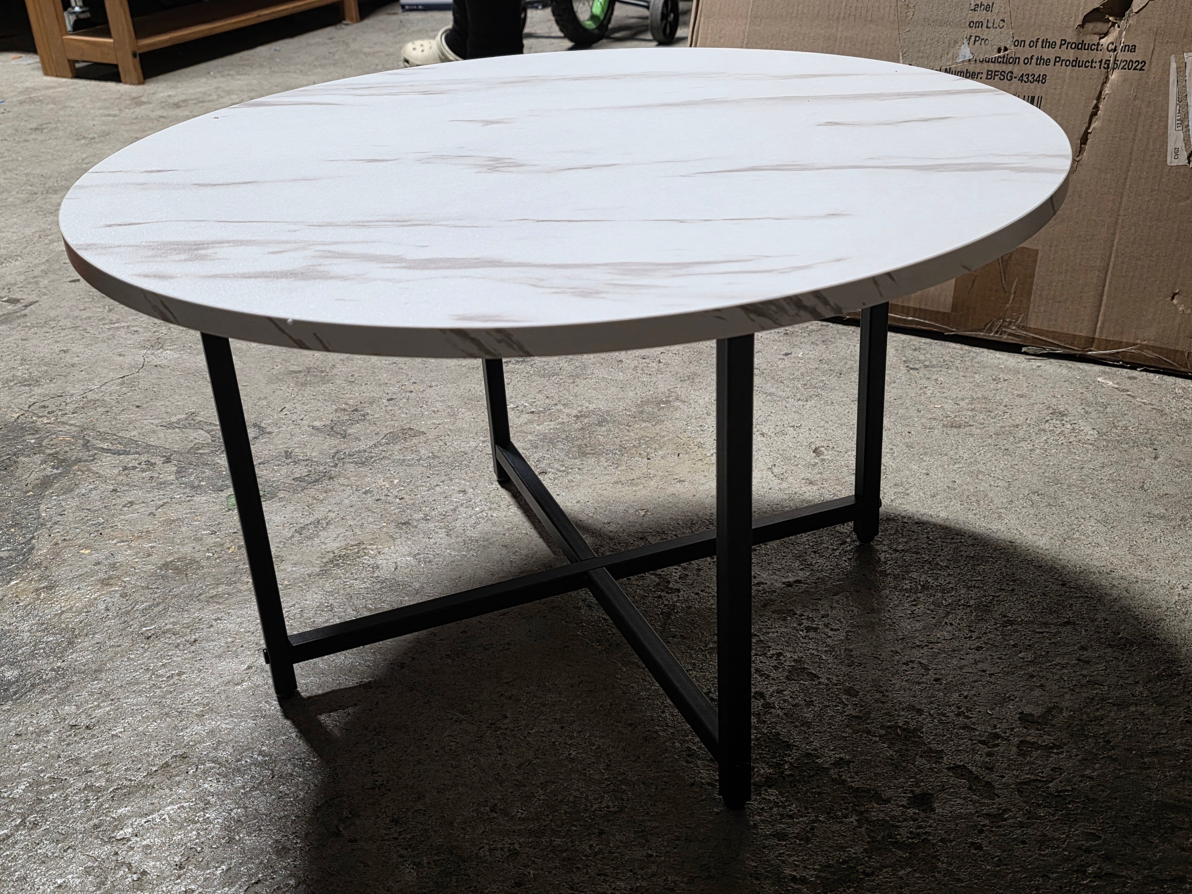 Small Kormanro Round Faux Marble Top Metal Frame Modern Living Room Coffee Table Decor
