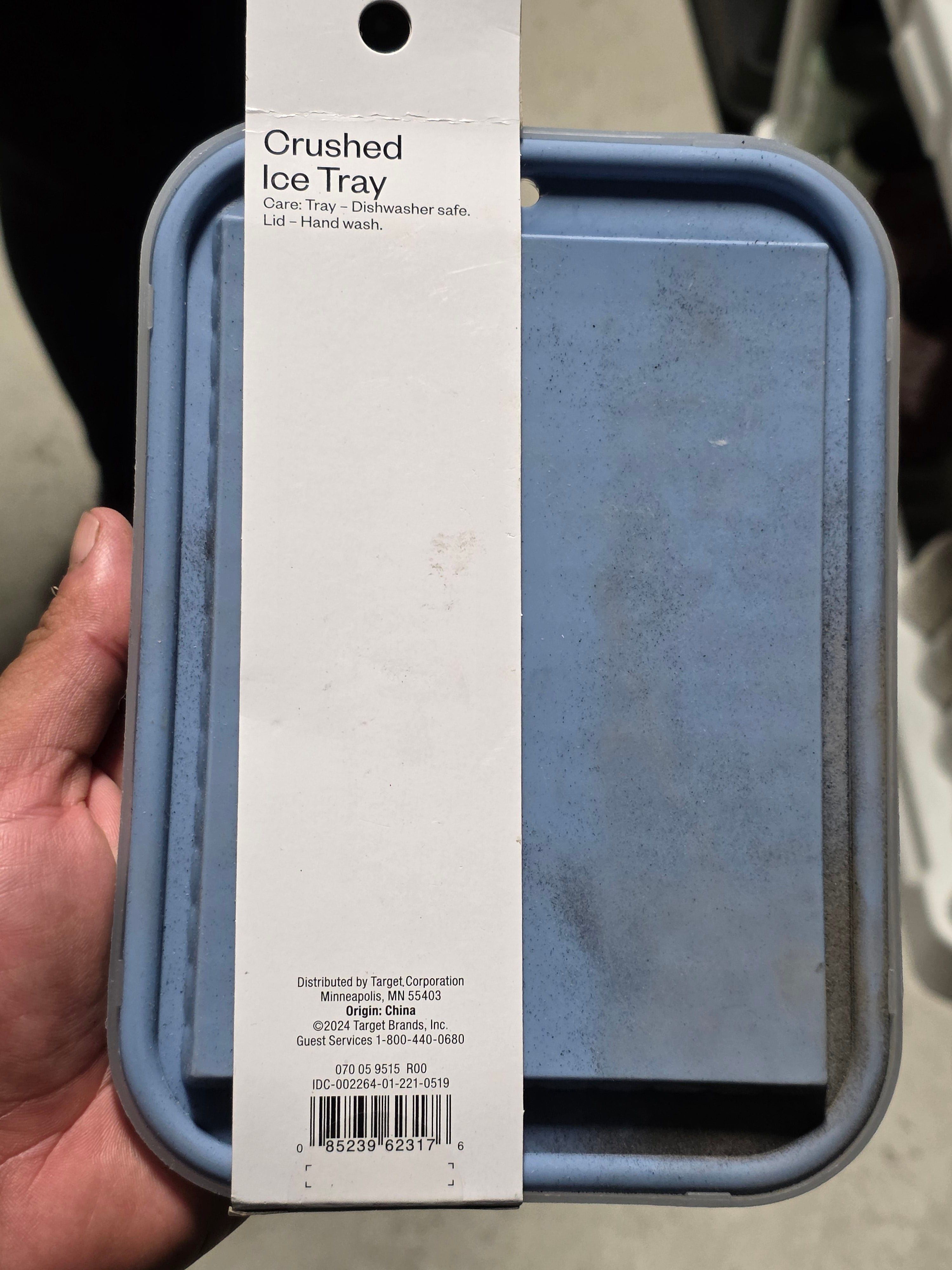Room Essentials Crushed Ice Tray with Lid BPA-Free Silicone – Blue – Dishwasher Safe
