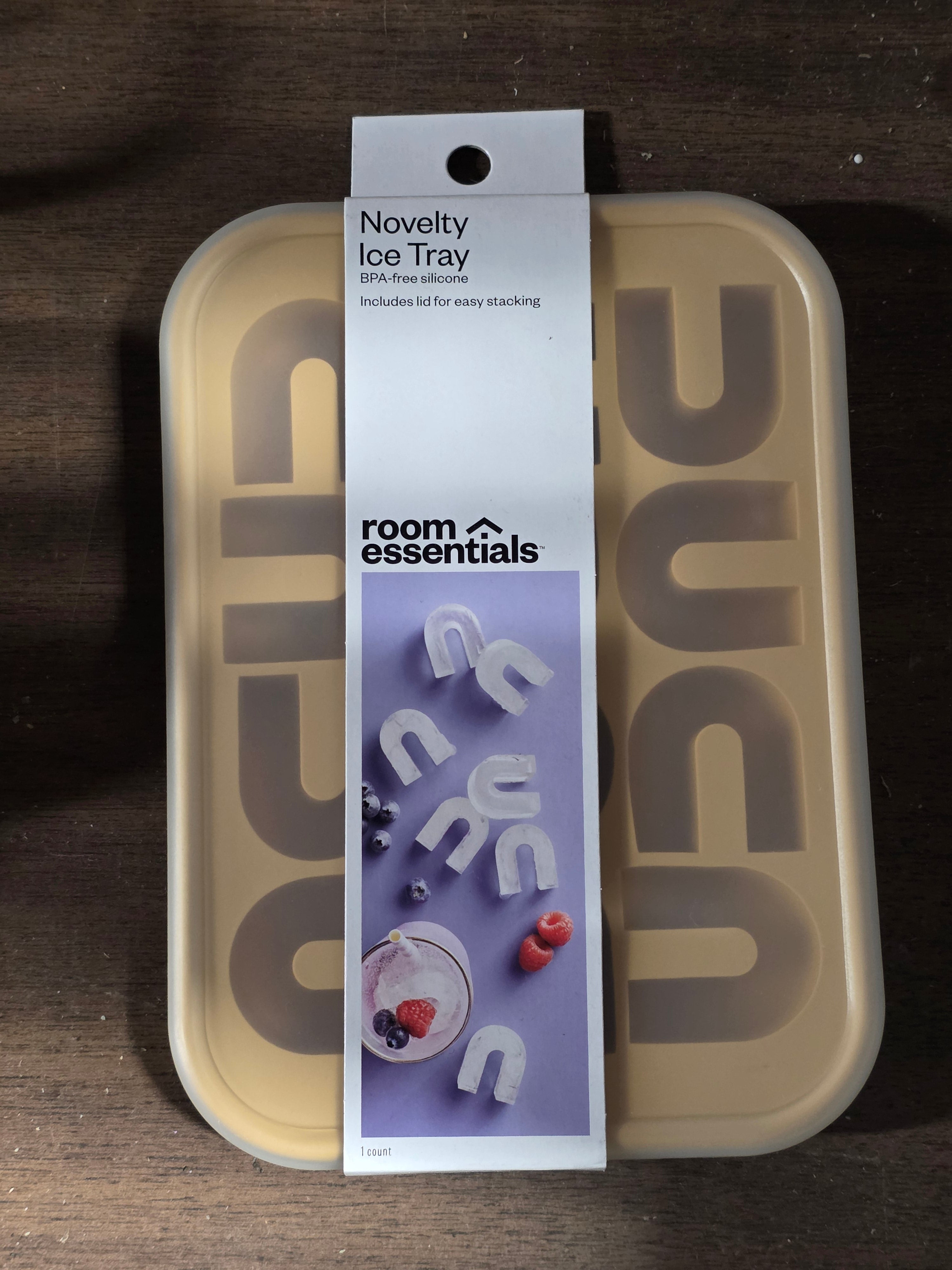 Room Essentials Silicone Novelty Ice Tray with Lid BPA Free Fun Mold Home Kitchen Tool