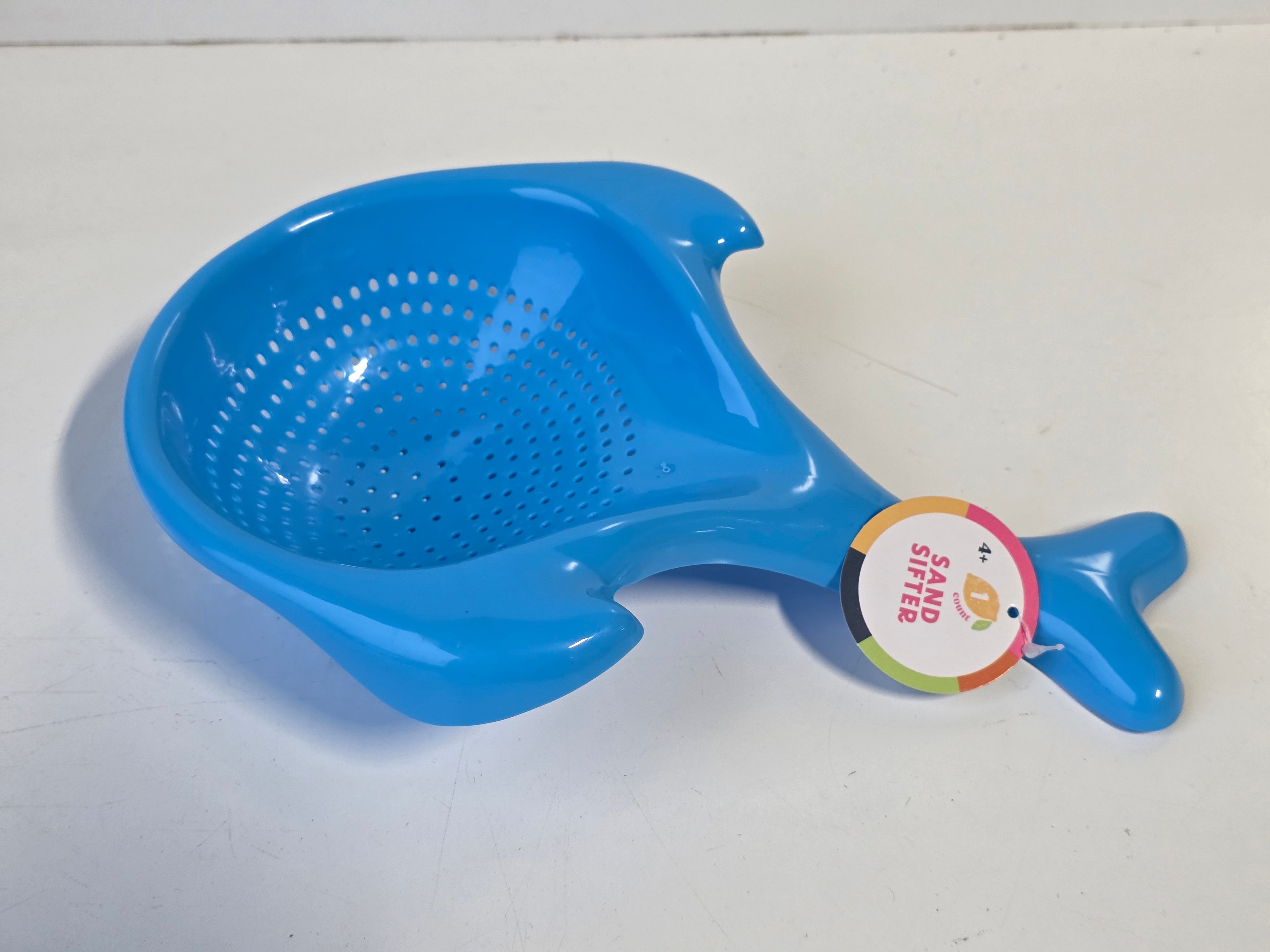 Ankyo Plastic Whale Sand Sifter Blue Beach Toy Collectible Outdoor Play Accessory