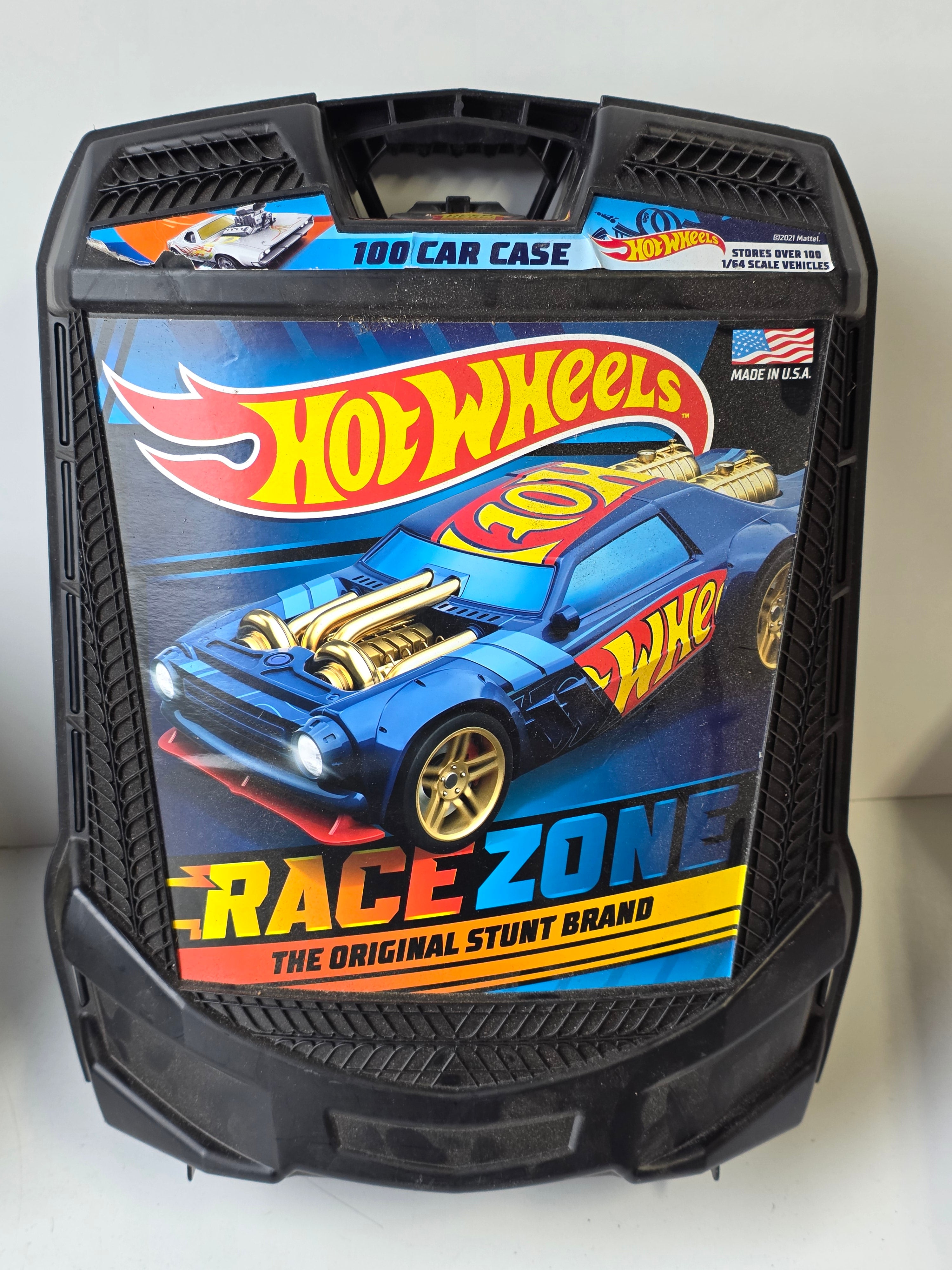 Hot Wheels 100 Car Case Race Zone Carrying Storage Display Toy - Missing Wheel