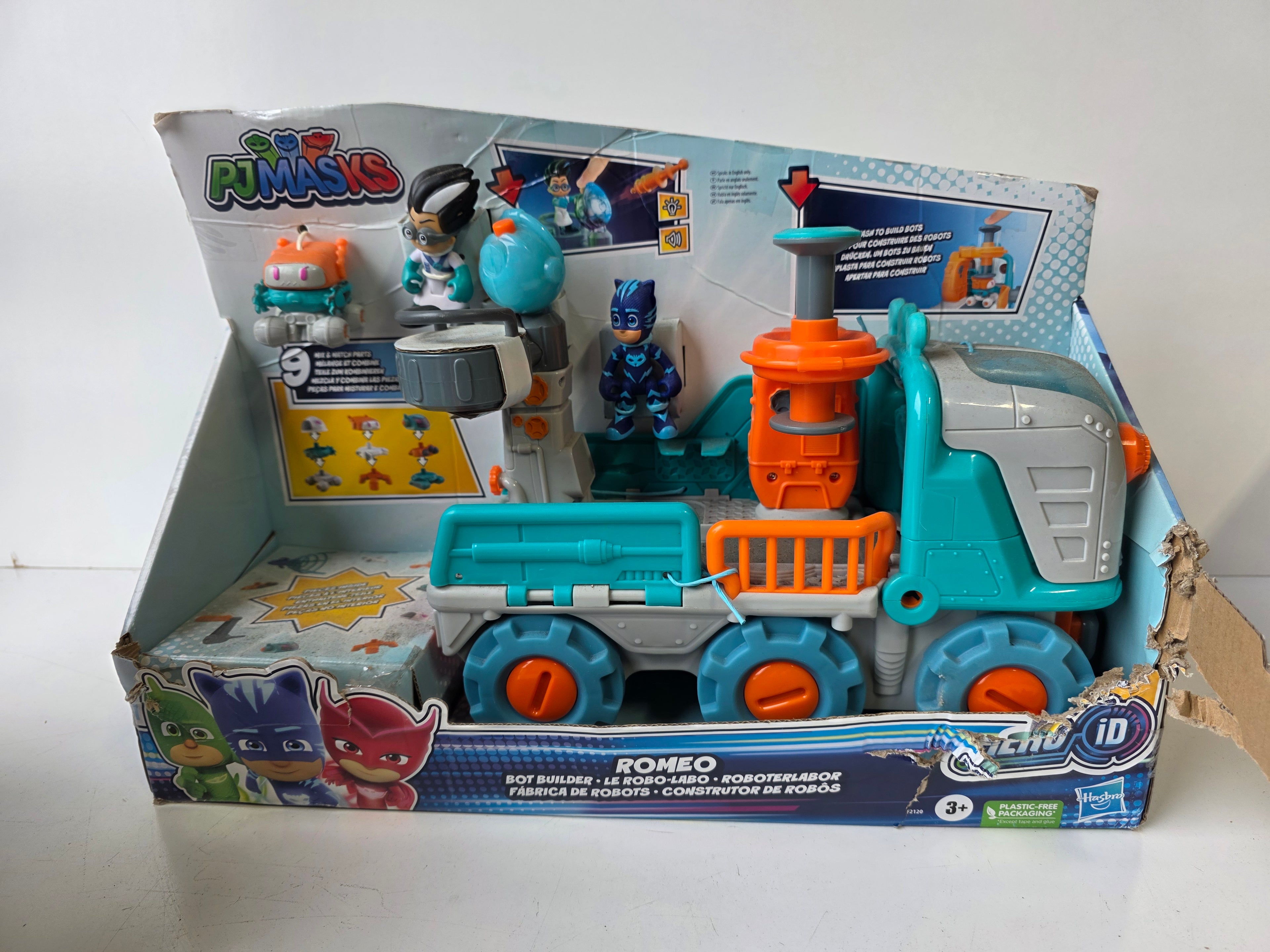 Hasbro PJ Masks Romeo Bot Builder Playset Vehicle with Figures Collectible Toy