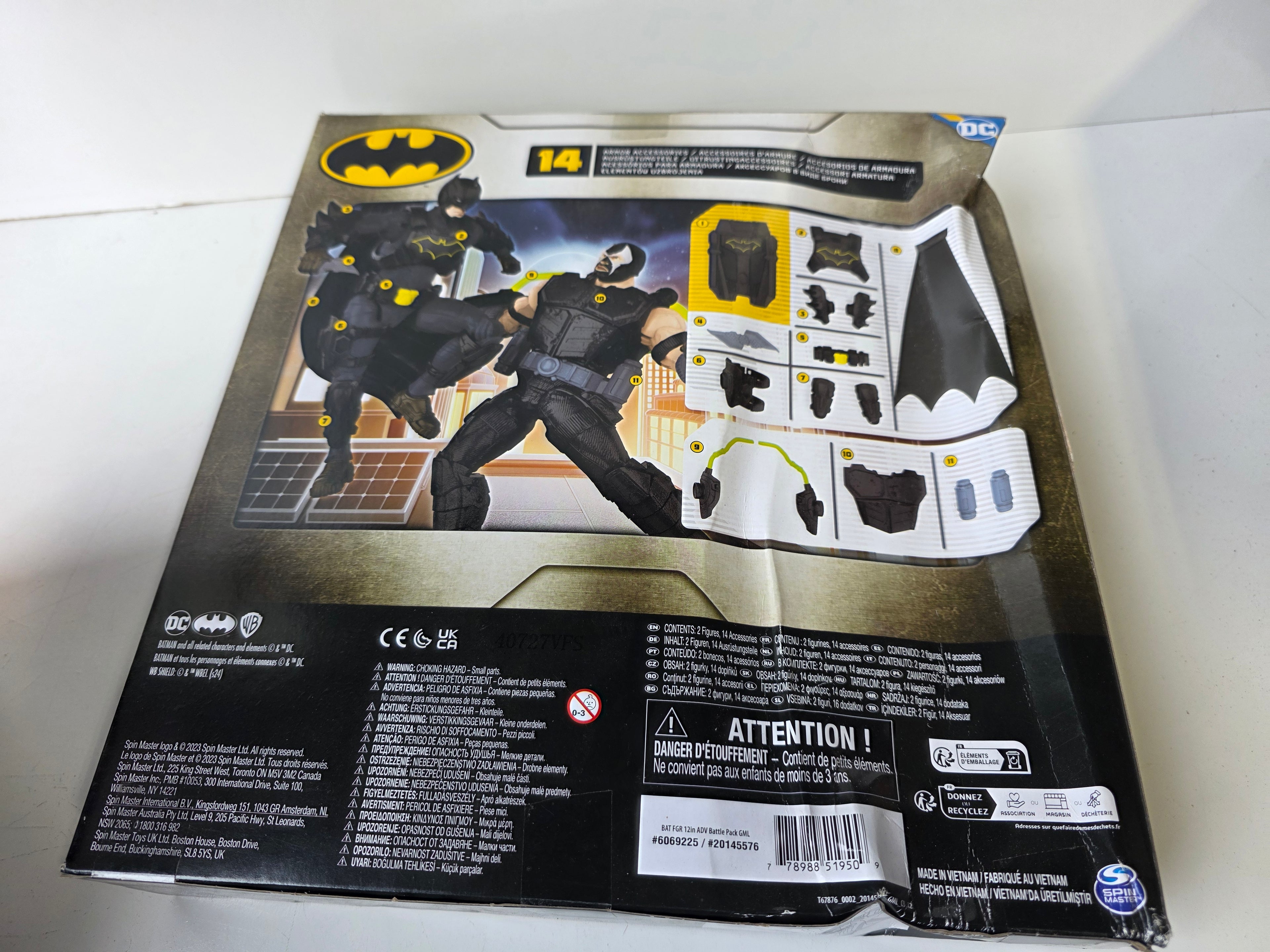 Spin Master DC Batman Adventures Batman vs. Bane 12-Inch Action Figure Battle Set