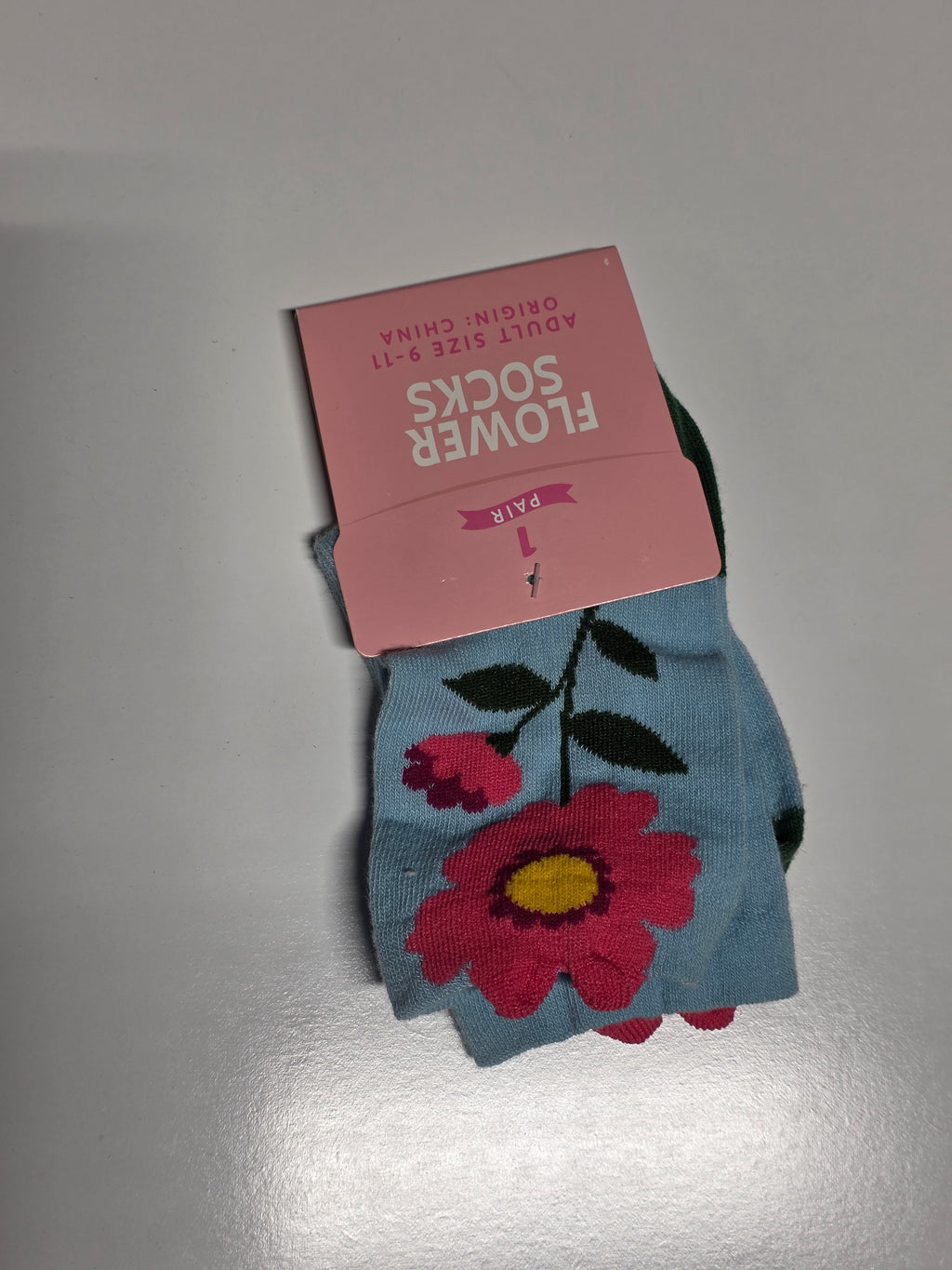 Pink Blue Floral Ankle Socks Adult Size 9-11 Soft Knit Casual Comfort Apparel