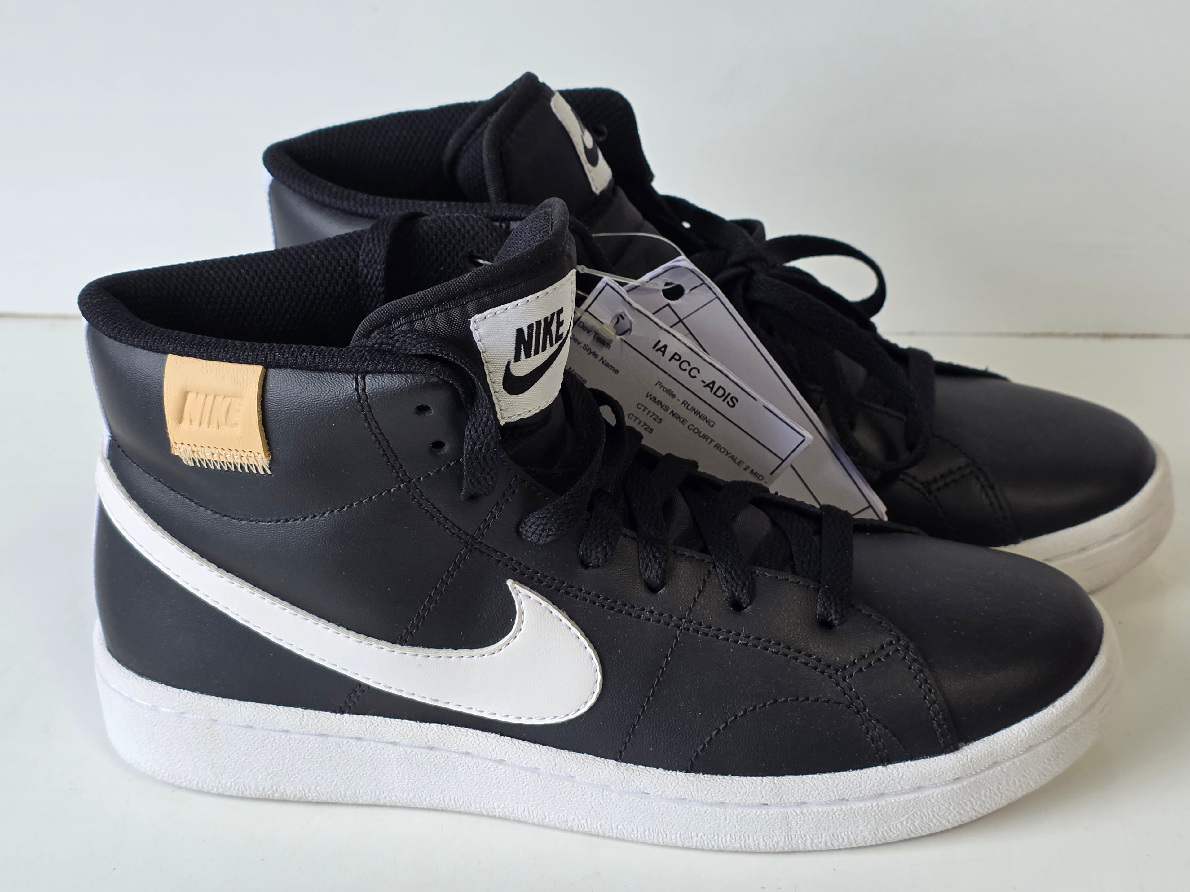 Nike WMNS Court Royale 2 Mid Black White Sample High-Top Sneakers Size W7