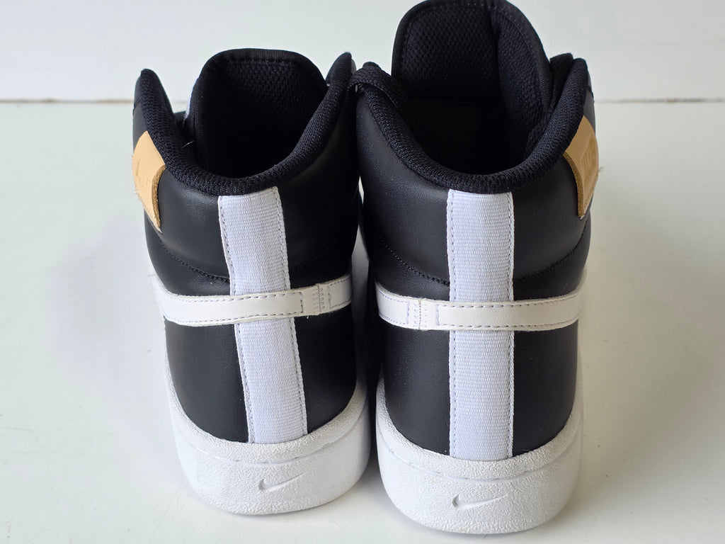 Nike WMNS Court Royale 2 Mid Black White Sample High-Top Sneakers Size W7