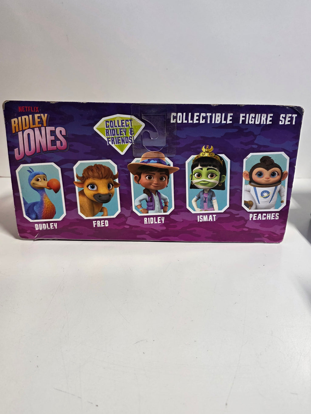 Netflix Ridley Jones Collectible Figure Set Kids Toy Pack with Ridley Fred Ismat Dudley Peaches