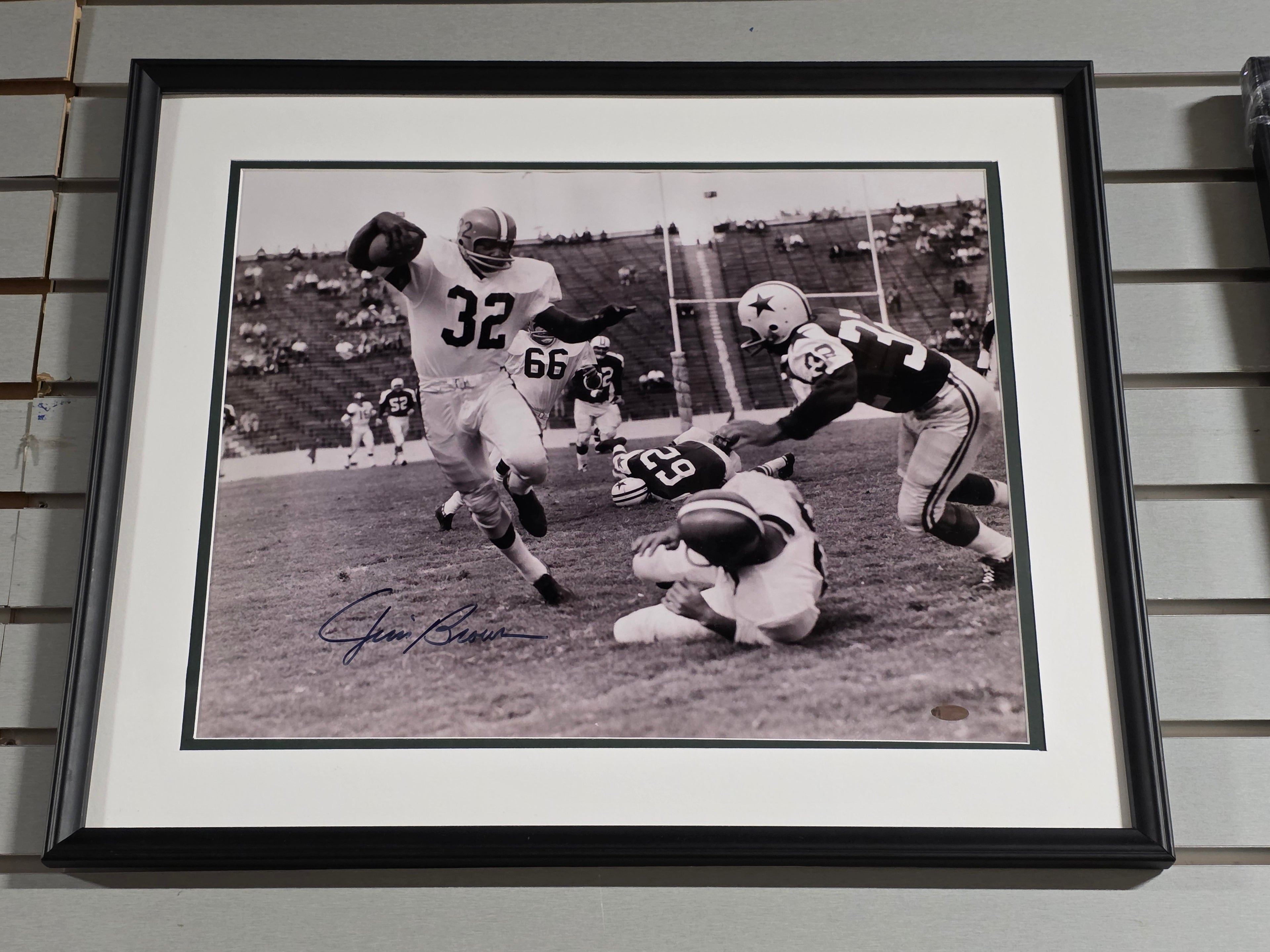 Signed Autograph NaVorro Bowman San Francisco 49ers Canvas Football Display Piece