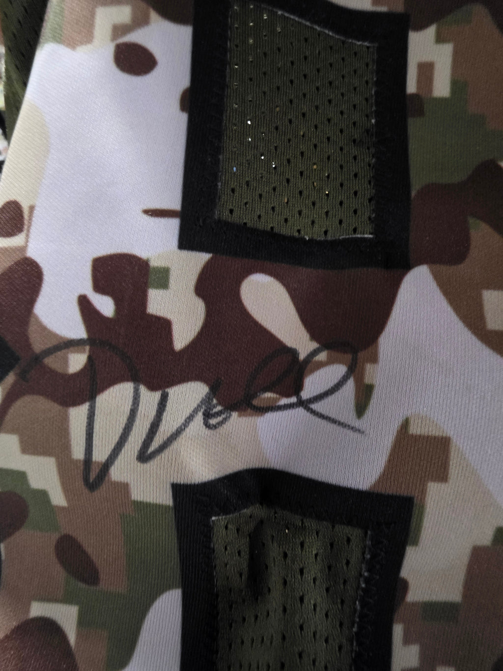 Dante Hall Signed Camo Football Jersey 82 Autograph Beckett Witness XL