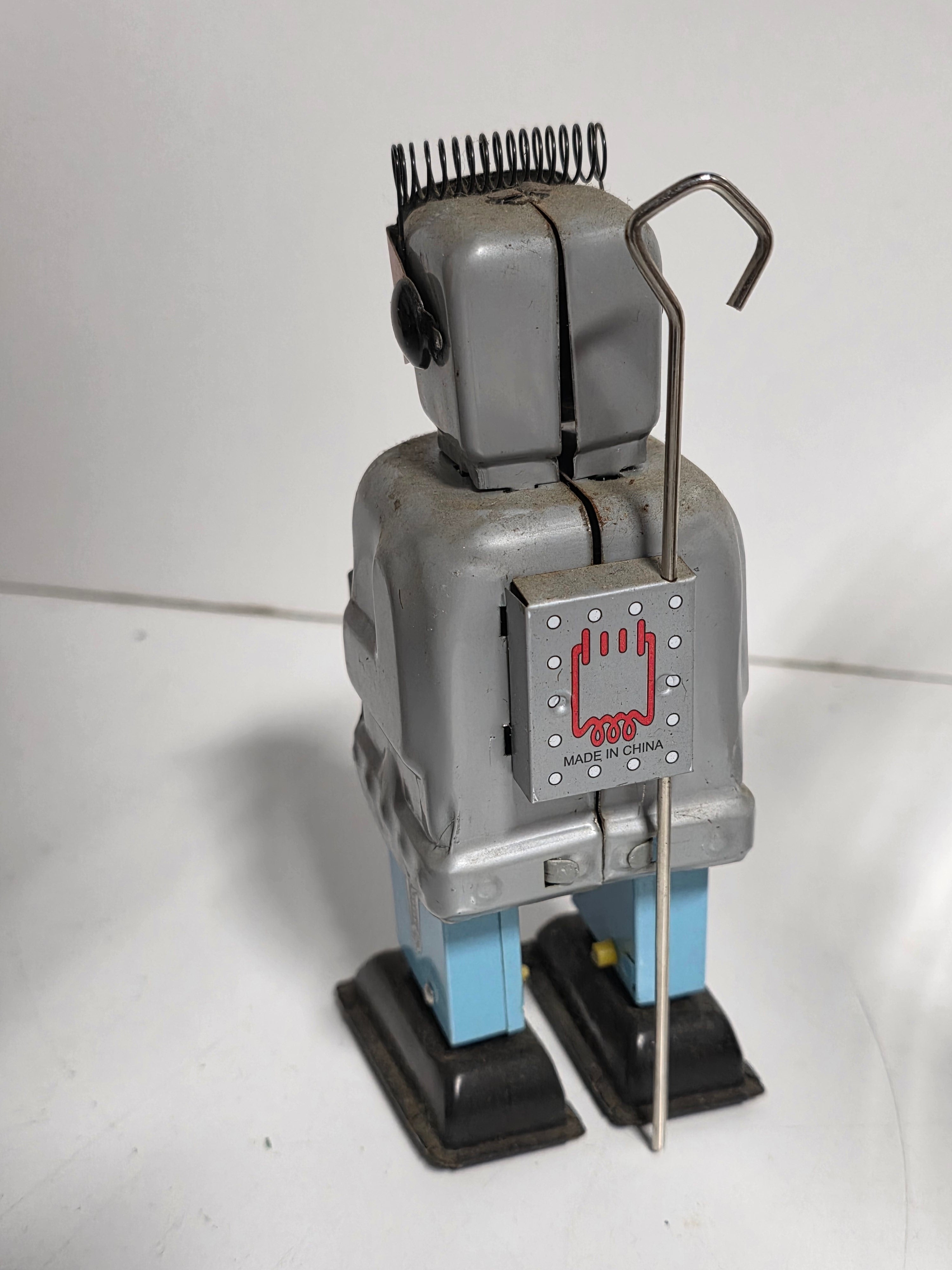 Vintage Red Face Robot Tin Wind Up Toy MS 413 Boxed Collectible Display Figure