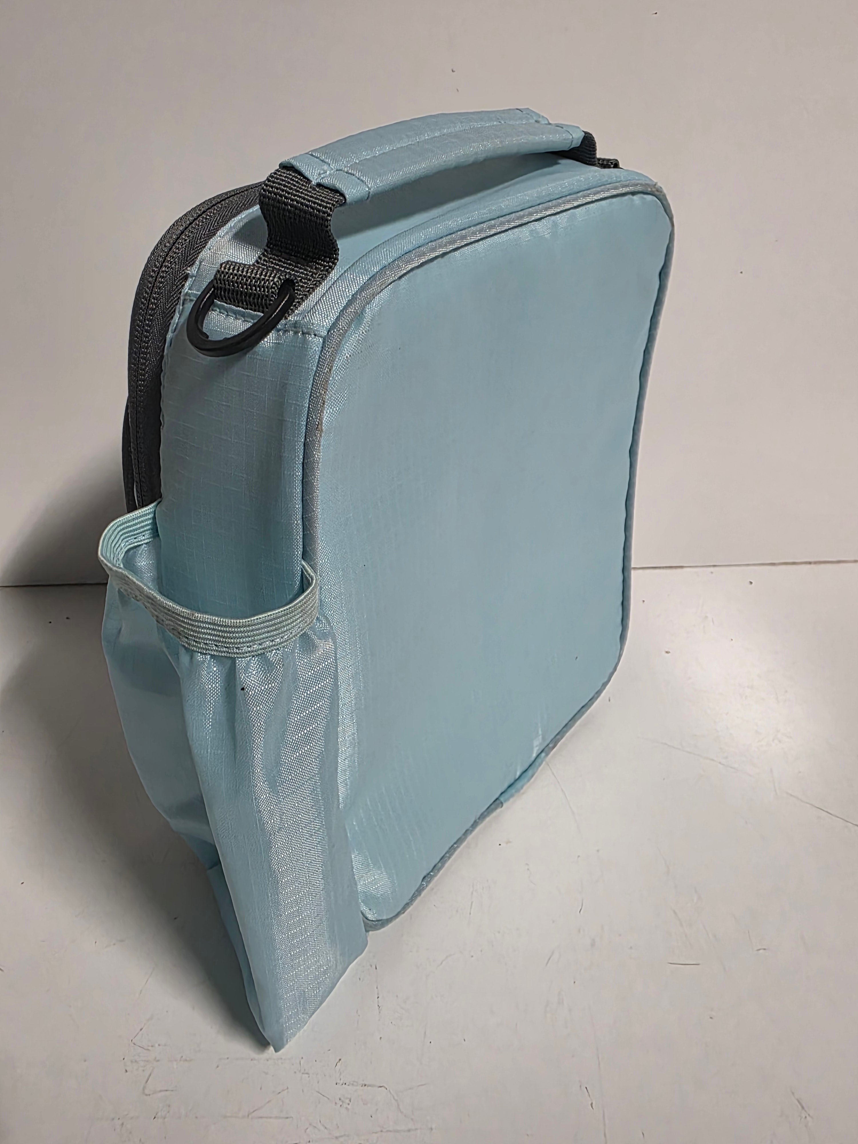 Igloo Soft Lunch Cooler Bag Light Blue Insulated Zippered Carry Tote Pack Travel