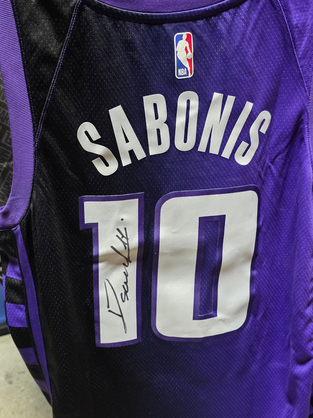 Nike Sacramento Kings Jersey Autographed DeMar DeRozan Domantas Sabonis Signed