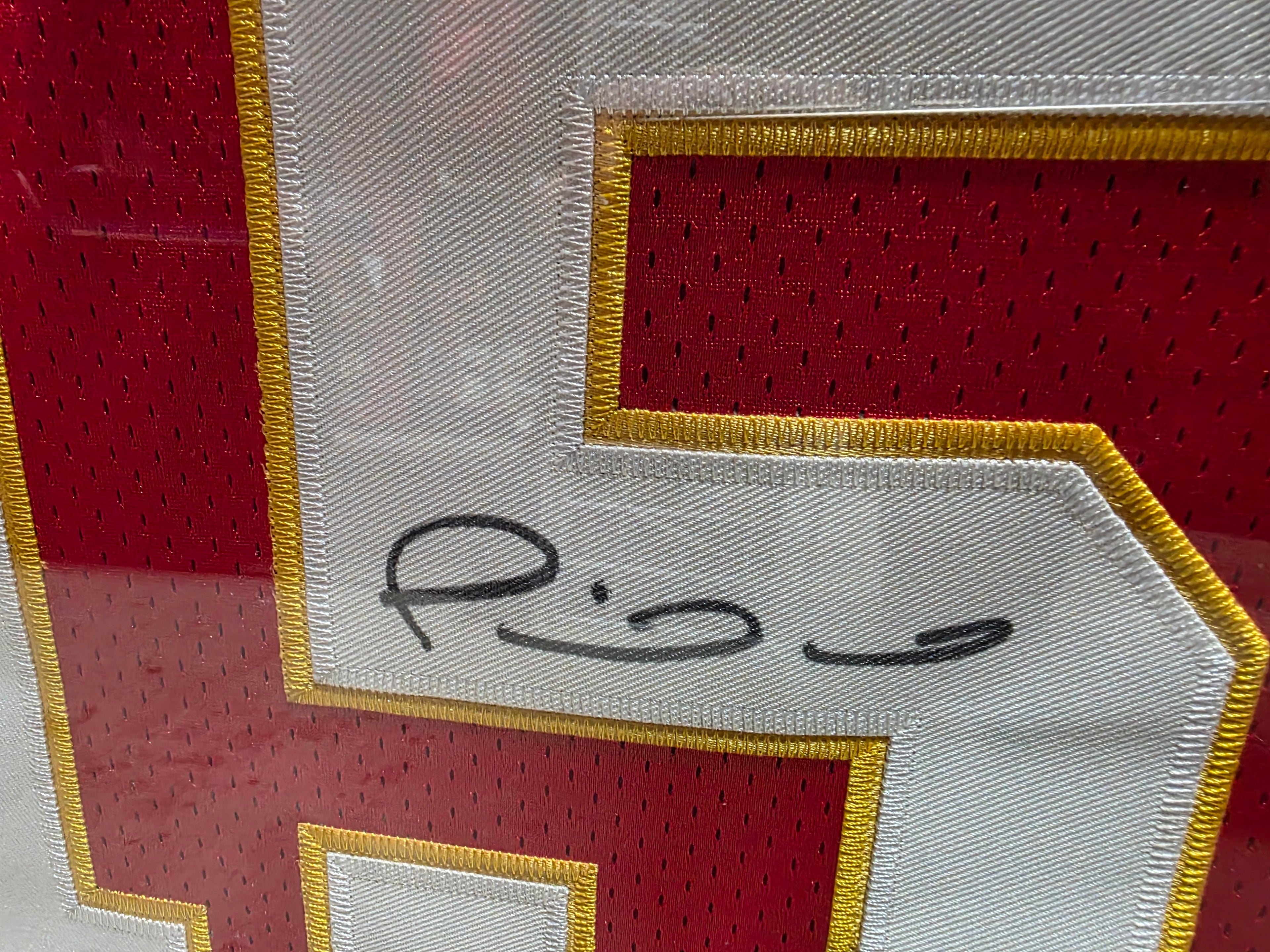 Patrick Mahomes Signed Autograph Kansas City Chiefs Jersey Framed NFL Display Collectible