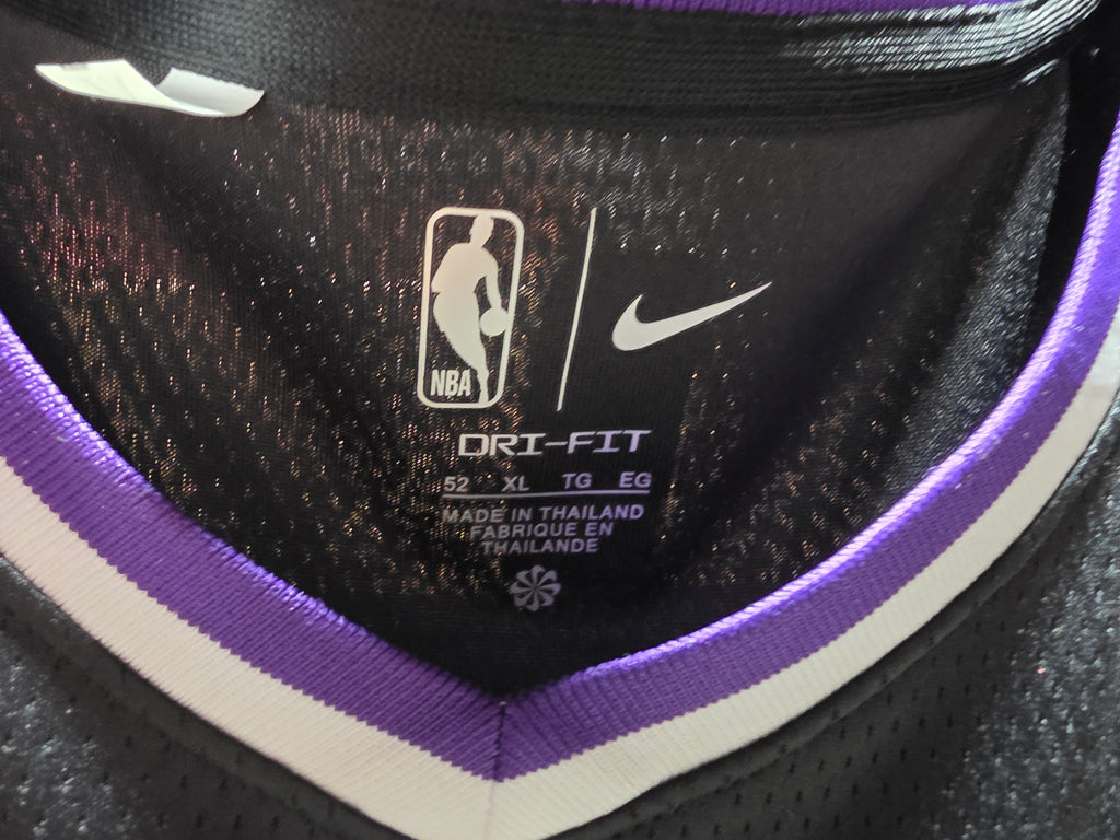 NIKE NBA DeMar DeRozan Basketball Jersey Signed Sacramento Kings Icon Edition