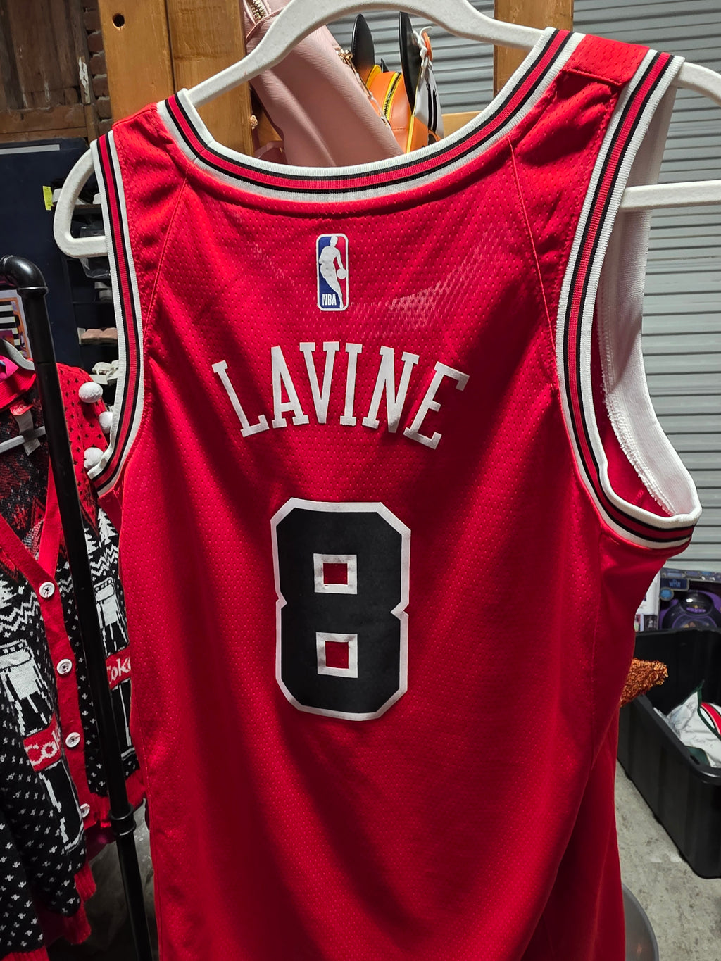 Nike Chicago Bulls Zach LaVine 8 Red NBA Basketball Jersey Size 40 Authentic
