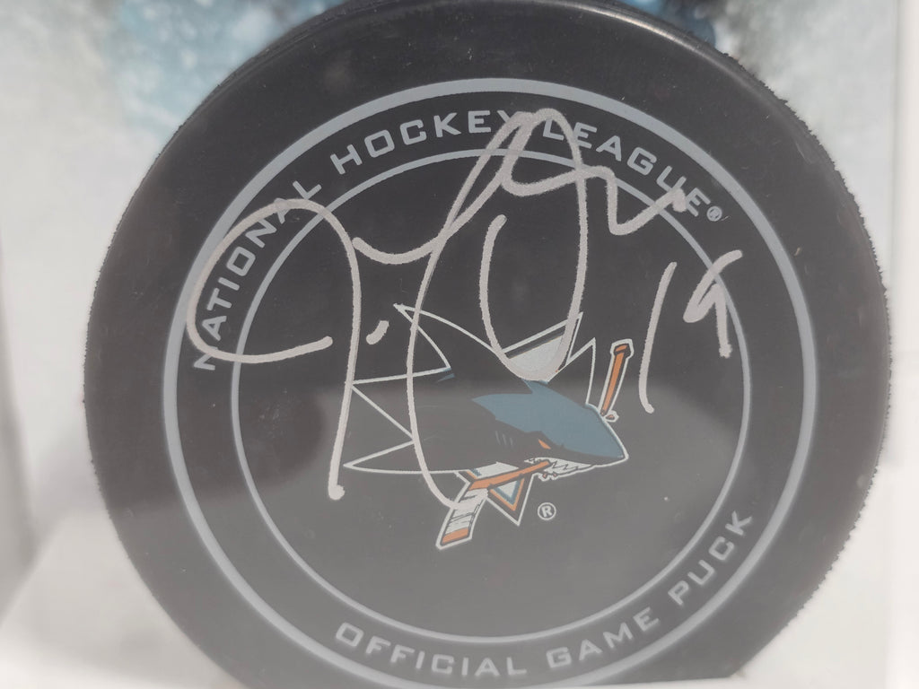 Signed Joe Thornton San Jose Sharks Autographed NHL Hockey Puck Display Case