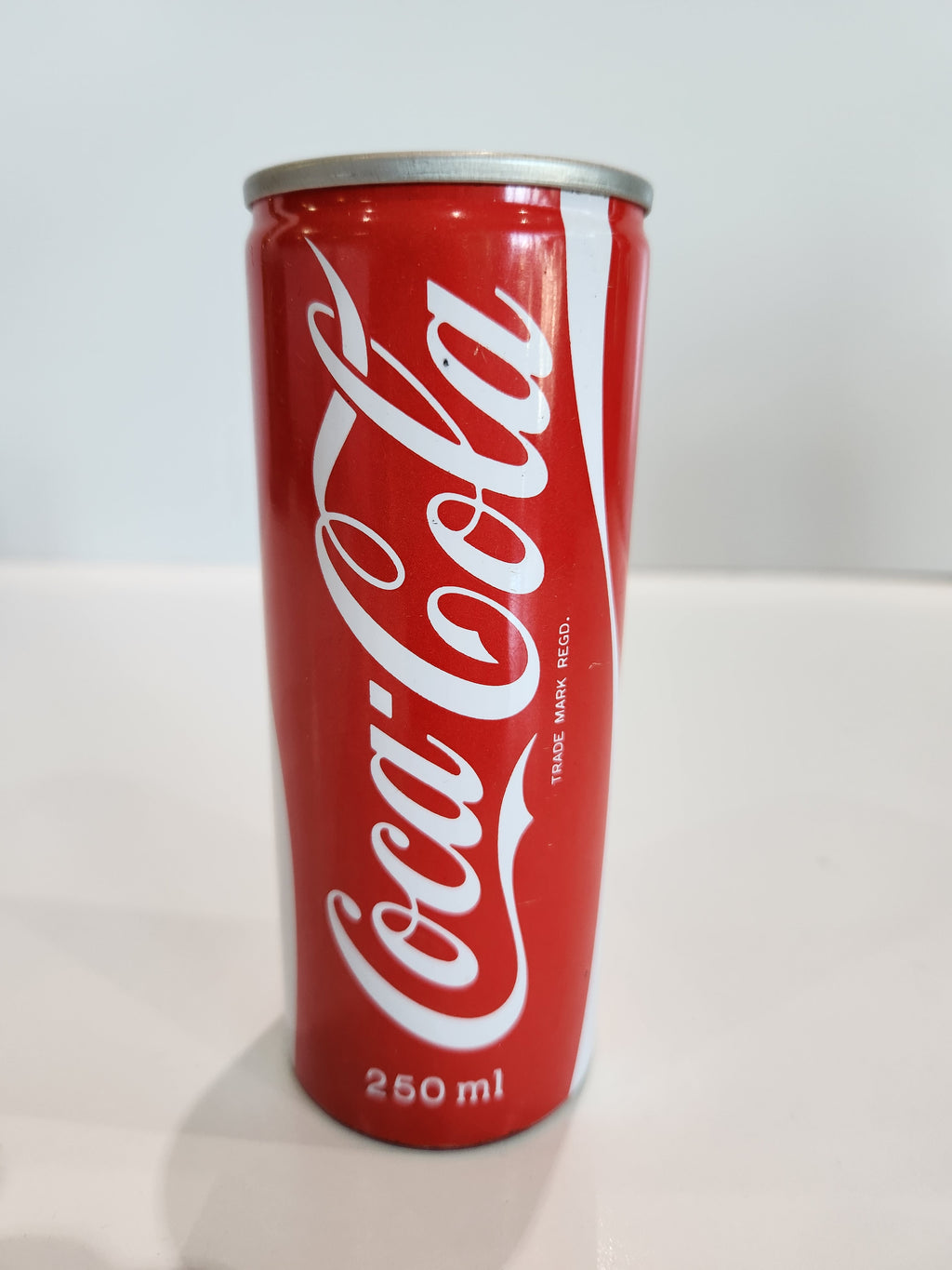 Vintage Coca Cola 250ml Japanese Aluminum Soda Can Advertising Collectible