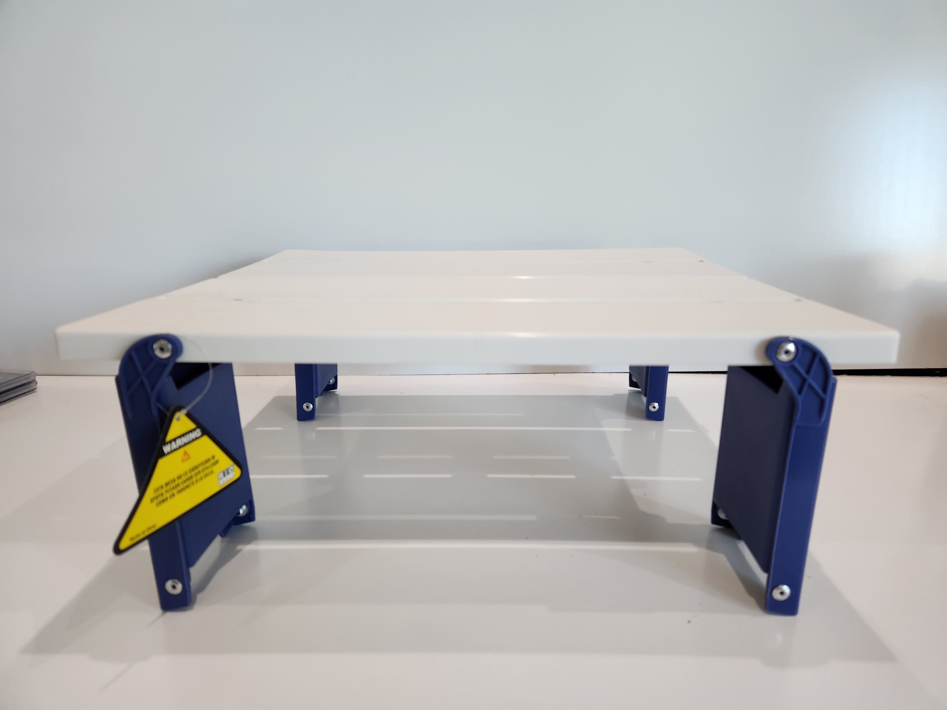 Portable Personal Beach Table Folding Sand Table w Carry Bag