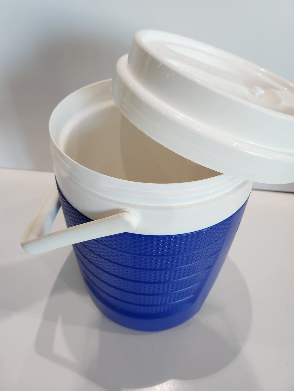 Igloo 3 Gallon Blue Water Beverage Cooler With Spigot & Lid