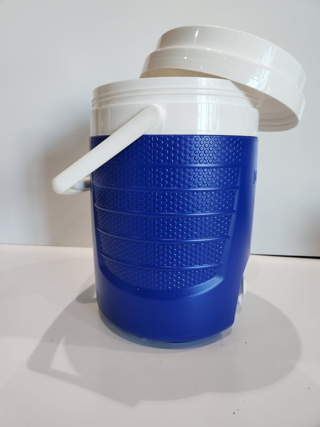 Igloo 3 Gallon Blue Water Beverage Cooler With Spigot & Lid