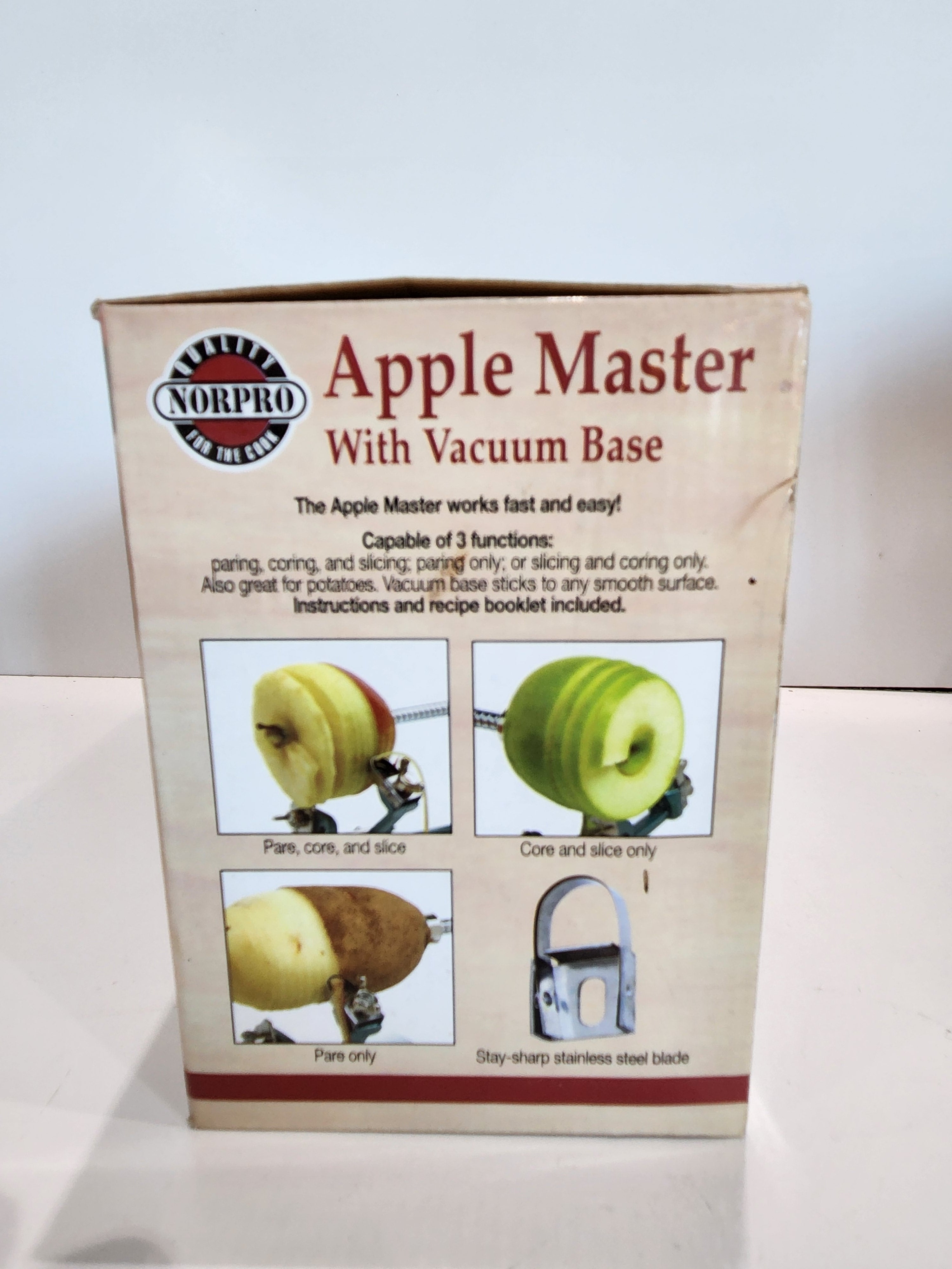 Norpro Apple Master With Vacuum Base Apple Peeler Corer Slicer Model 866