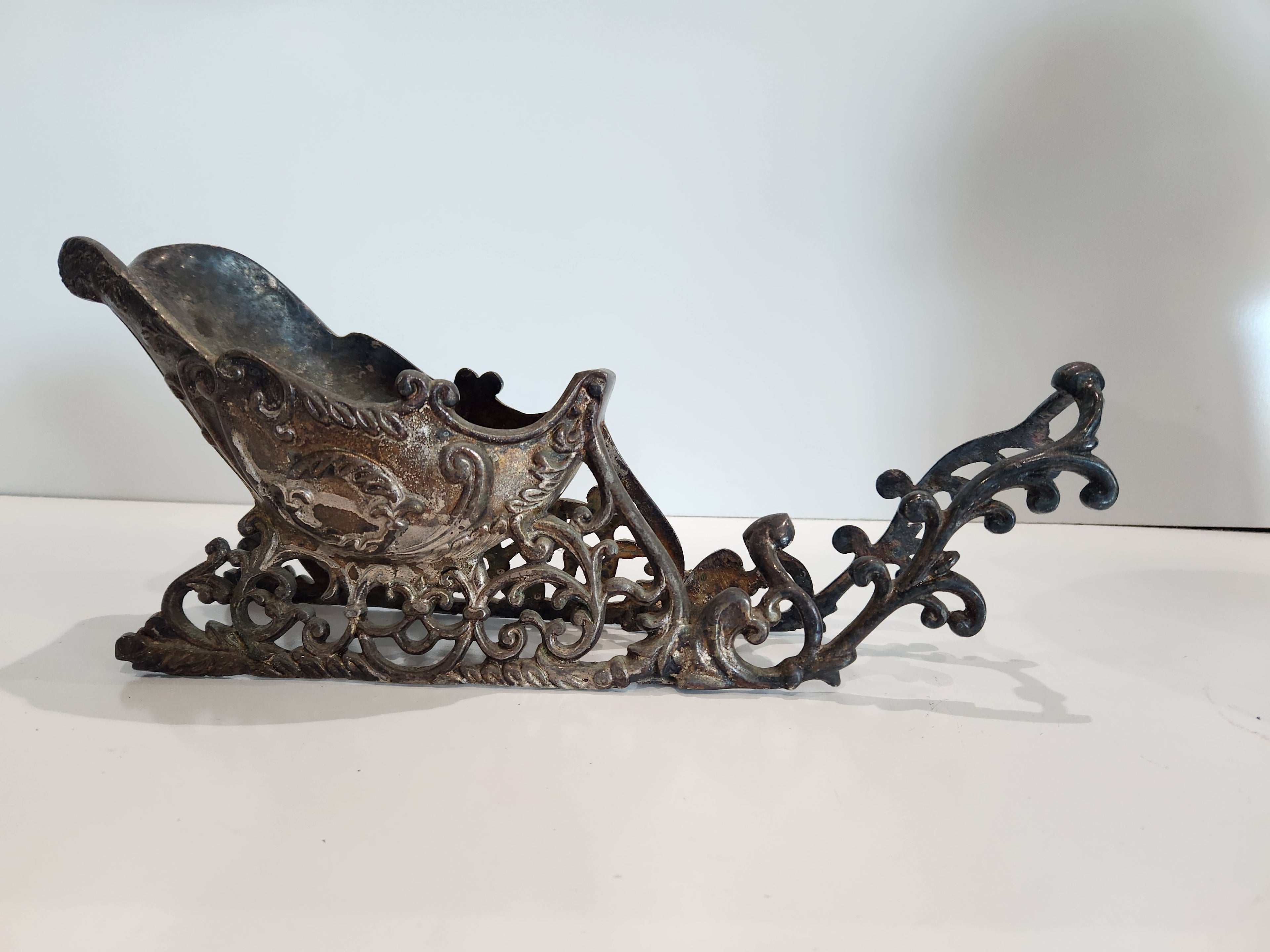 Vintage Ornate Cast Iron Sleigh Decorative Display Planter Holder Scrollwork
