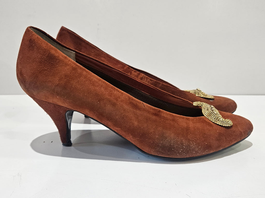Vintage BeBe Brown Suede Gold Accent Heels Women’s Size 8.5 Designer Pumps