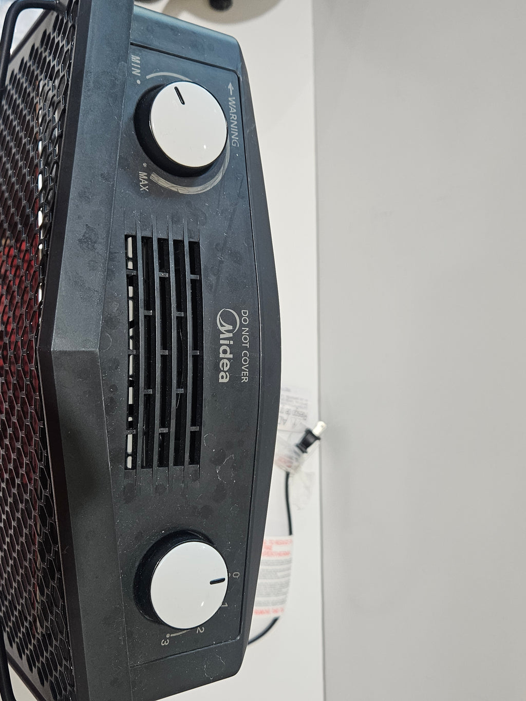 Midea Infrared Quartz Space Heater Portable Indoor Electric Heater Black