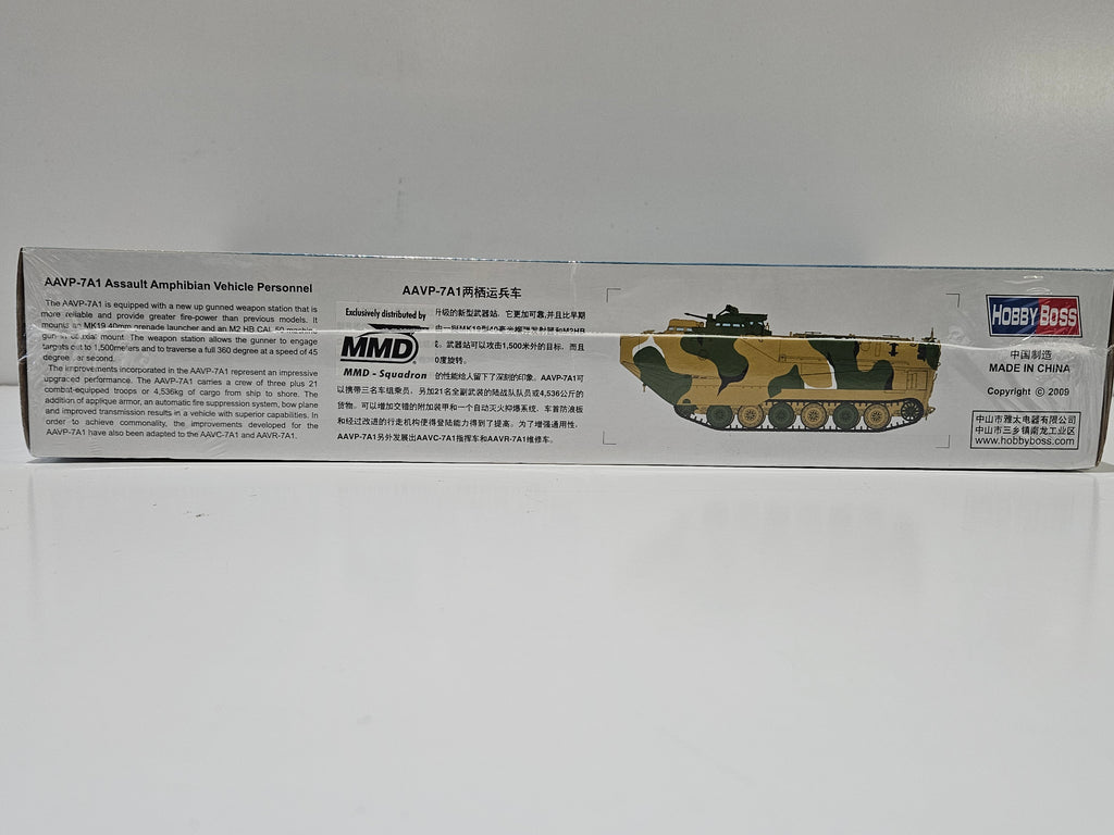 HobbyBoss AAVP-7A1 Assault Amphibian Vehicle Personnel 1:35 Scale Kit 82410