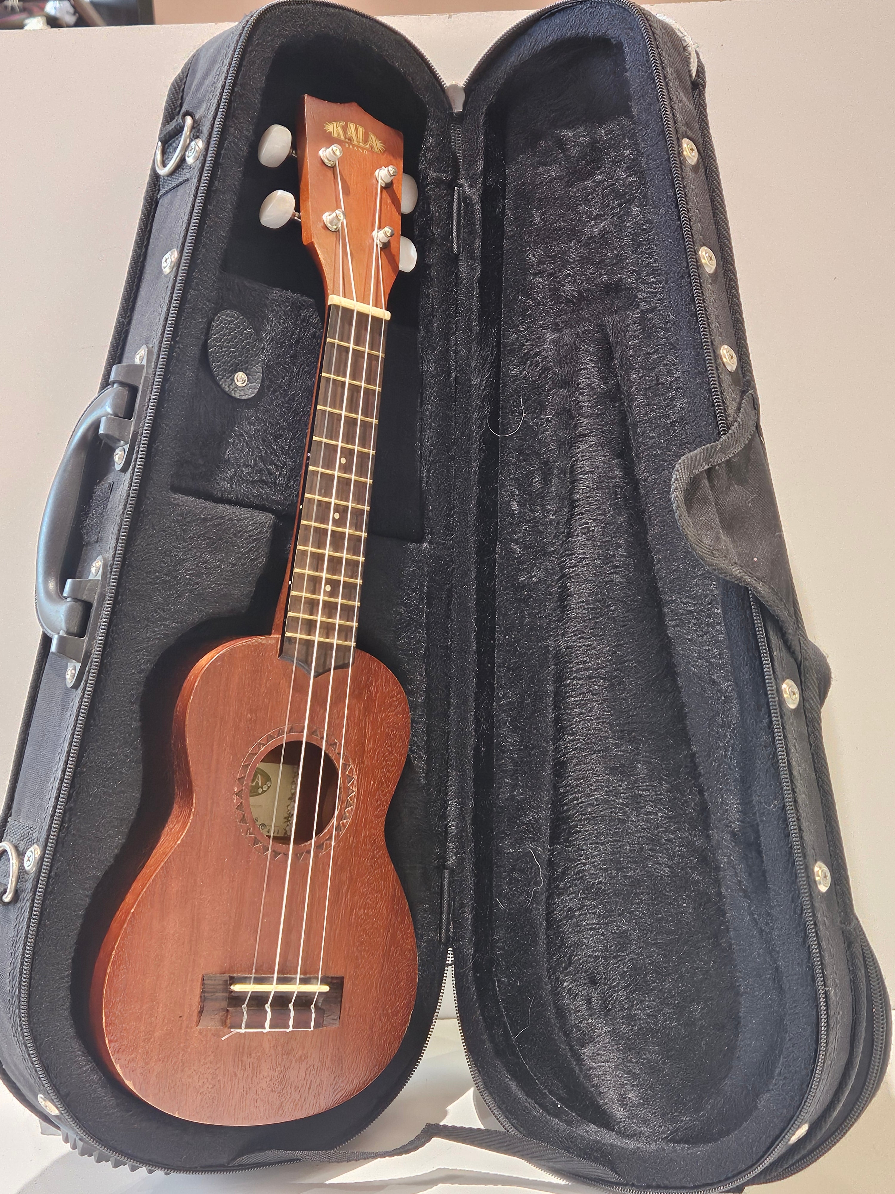 Kala KA-15S Mahogany Soprano Ukulele With Hard Shell Case 4 String Instrument