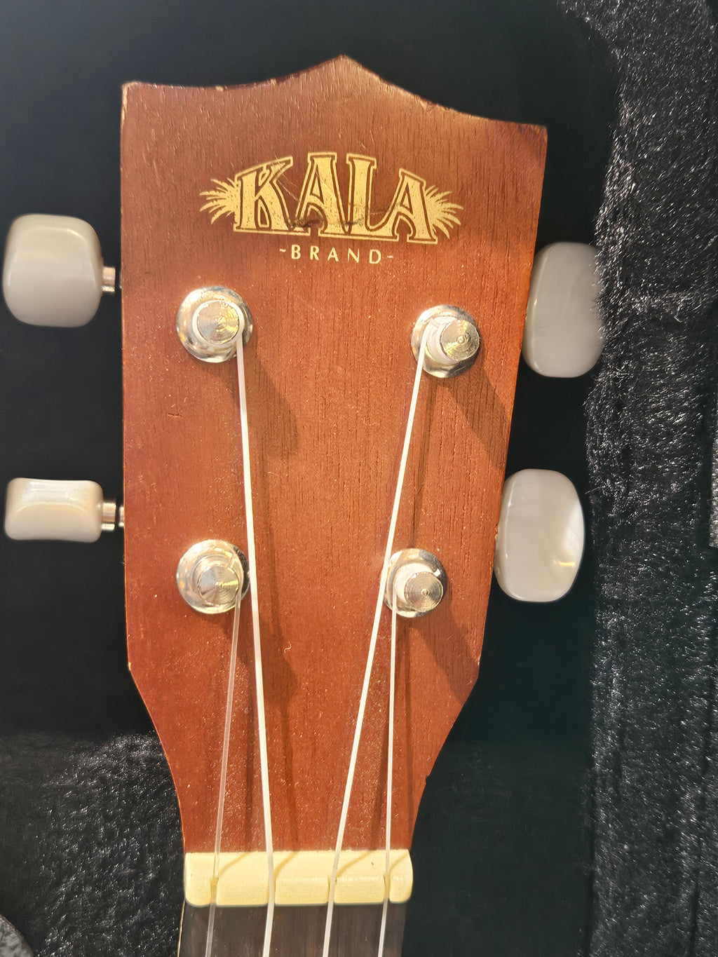 Kala KA-15S Mahogany Soprano Ukulele With Hard Shell Case 4 String Instrument
