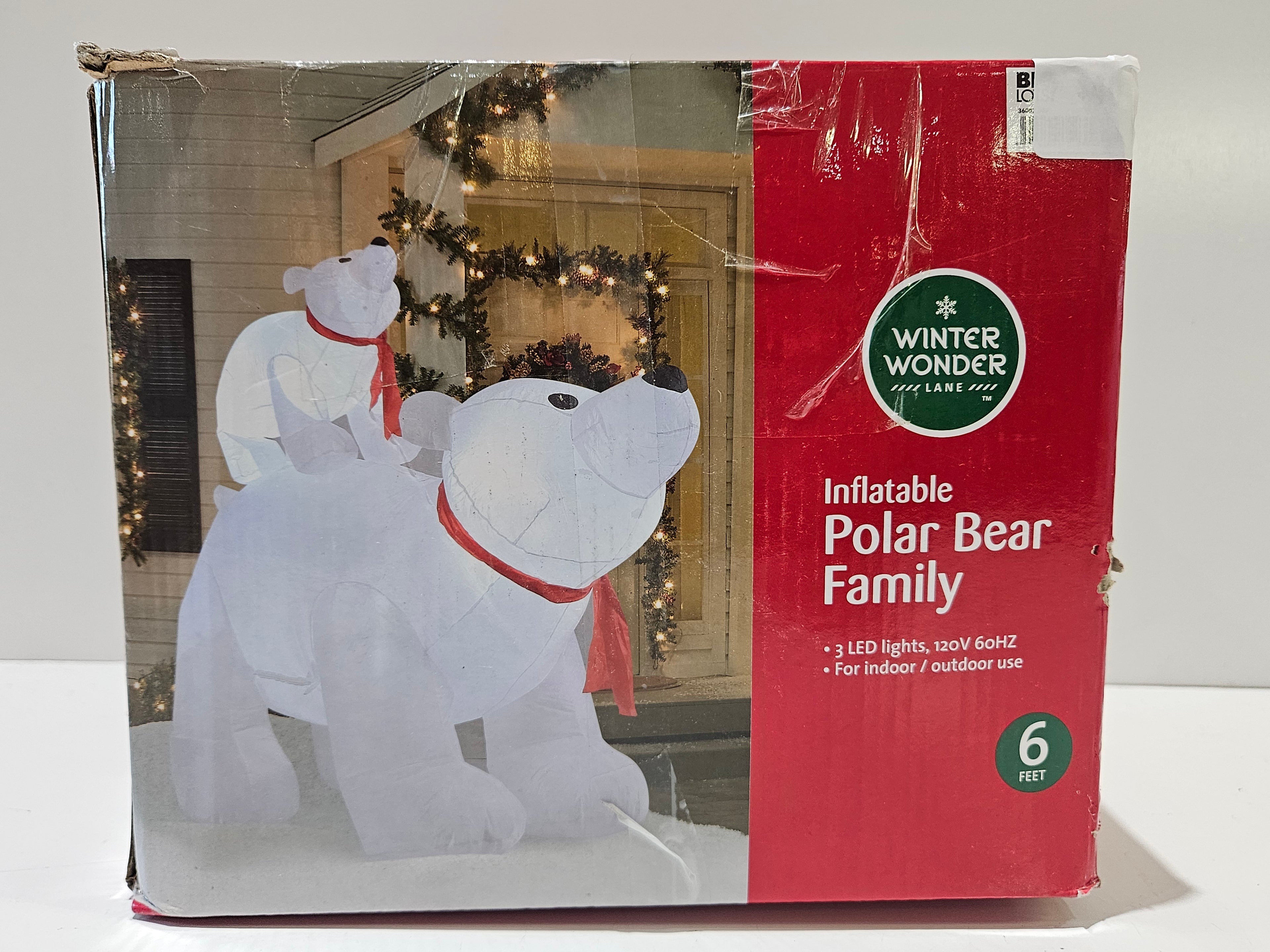 Winter Wonder Lane 6Ft Inflatable Polar Bear Family LED Christmas Yard Decor