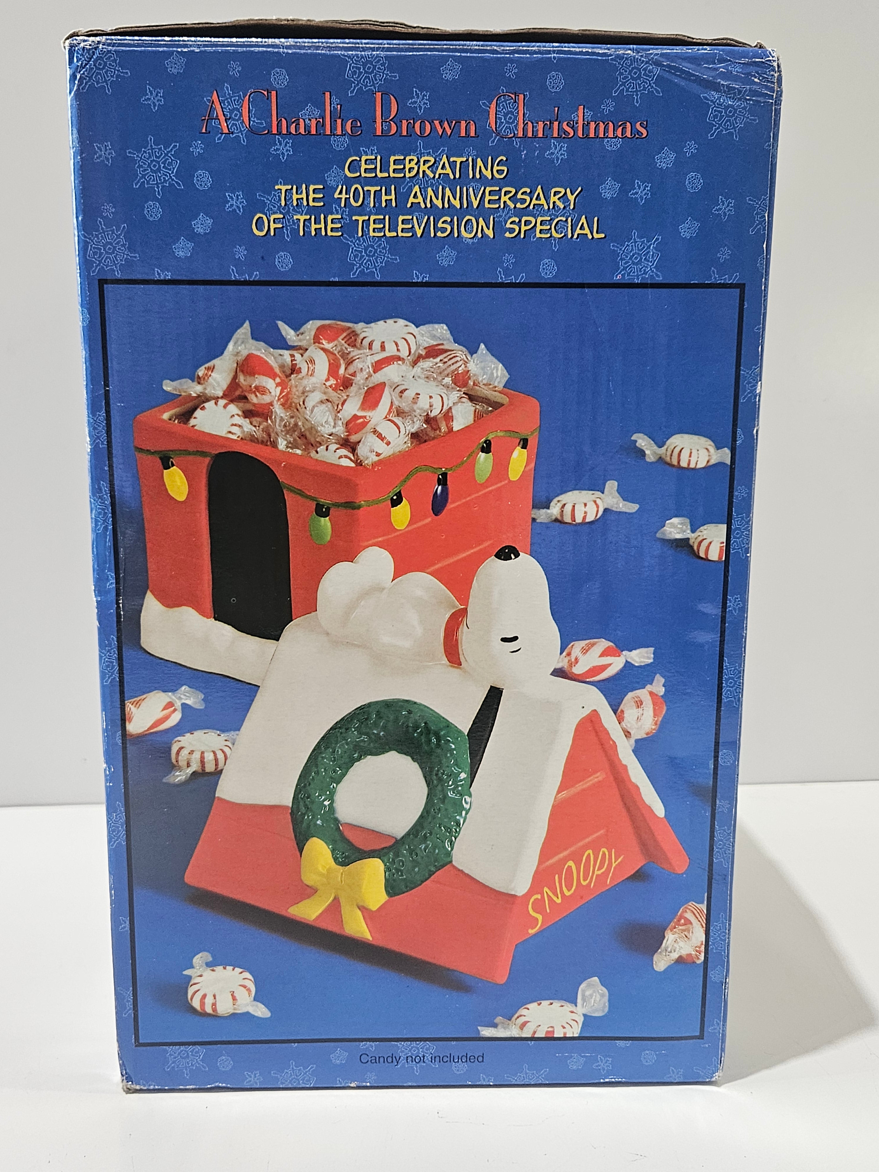 Hallmark 2005 Snoopy Treat Jar Charlie Brown Christmas 40th Anniversary Peanuts