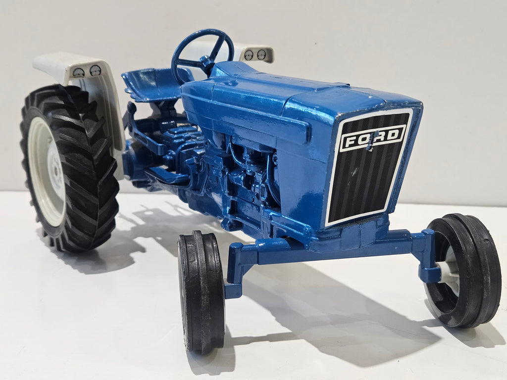 Vintage Ford Farm Tractor Diecast Model Toy Agricultural Collectible Display Piece