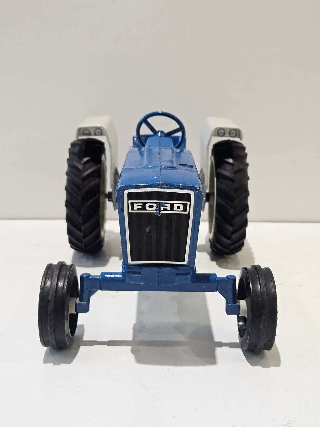 Vintage Ford Farm Tractor Diecast Model Toy Agricultural Collectible Display Piece