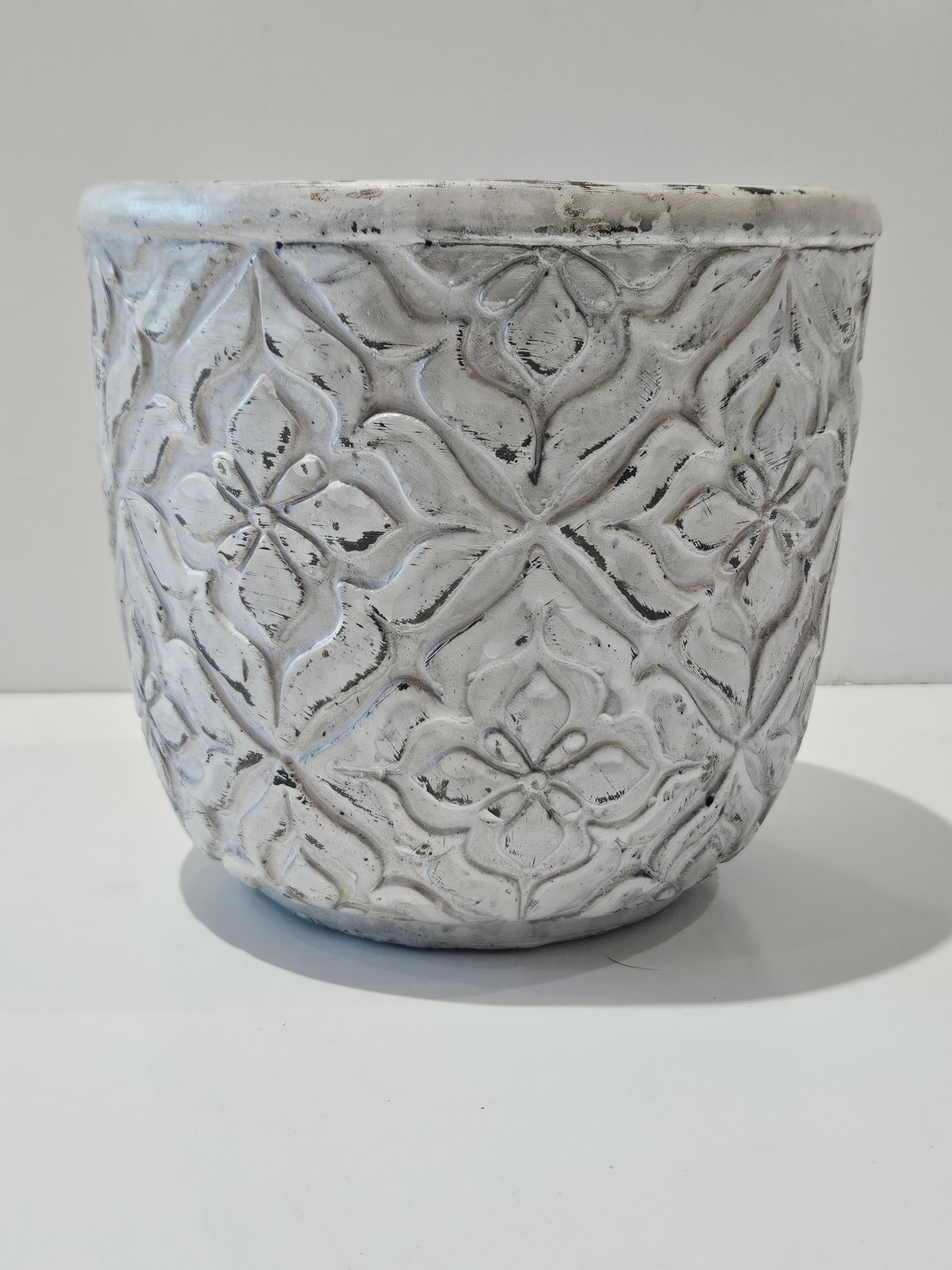 White Embossed Ceramic Flower Pattern Planter Pot Decorative Indoor Plant Cachepot