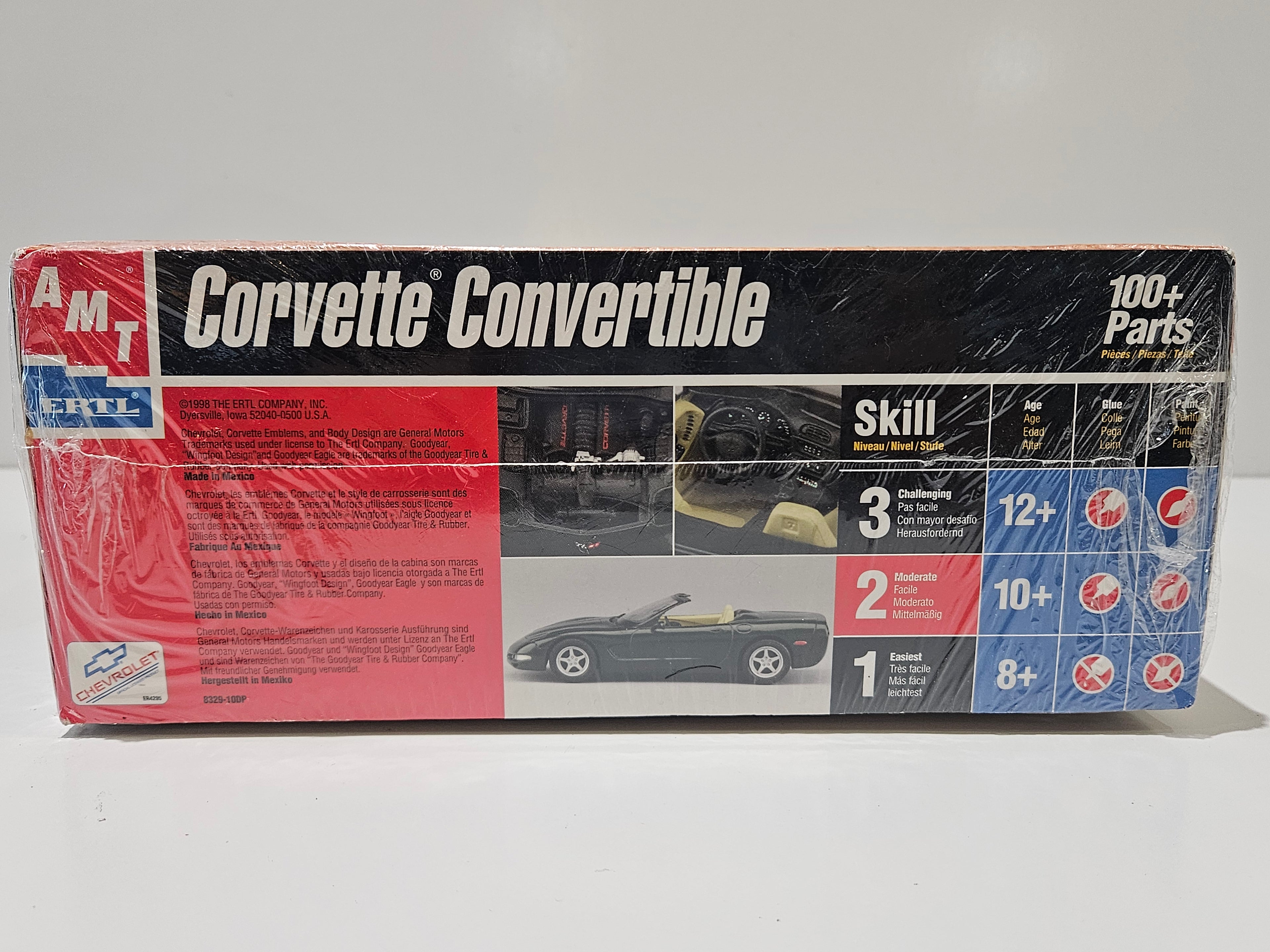 AMT ERTL 1:25 Chevrolet Corvette Convertible Plastic Model Kit Sealed Skill 2
